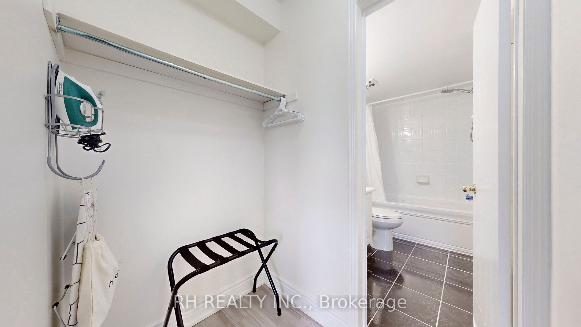 760 Lawrence Ave W, #79
