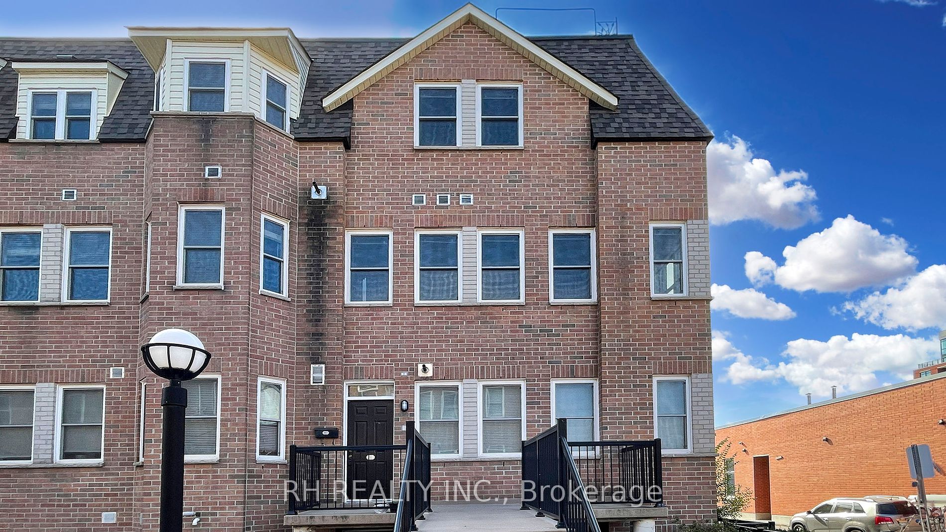 760 Lawrence Ave W, #79