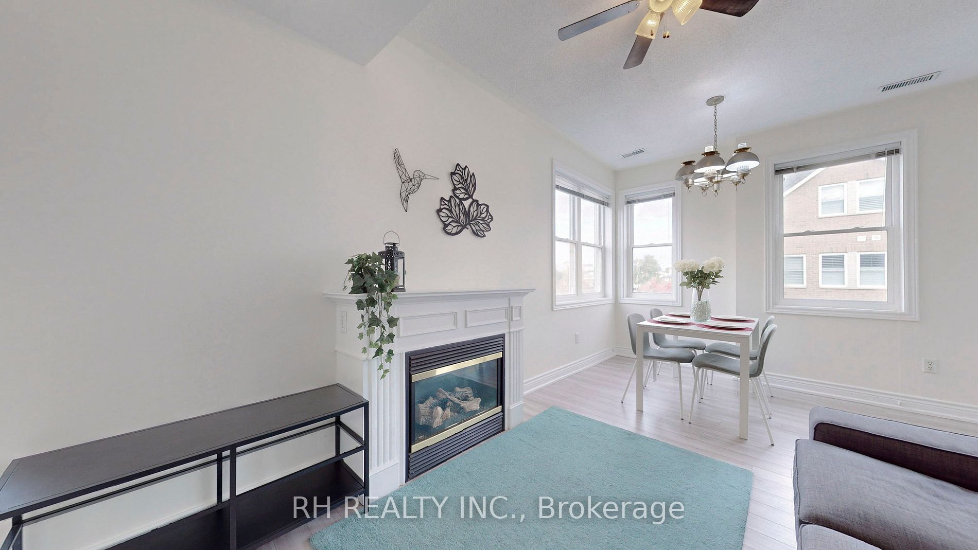 760 Lawrence Ave W, #79