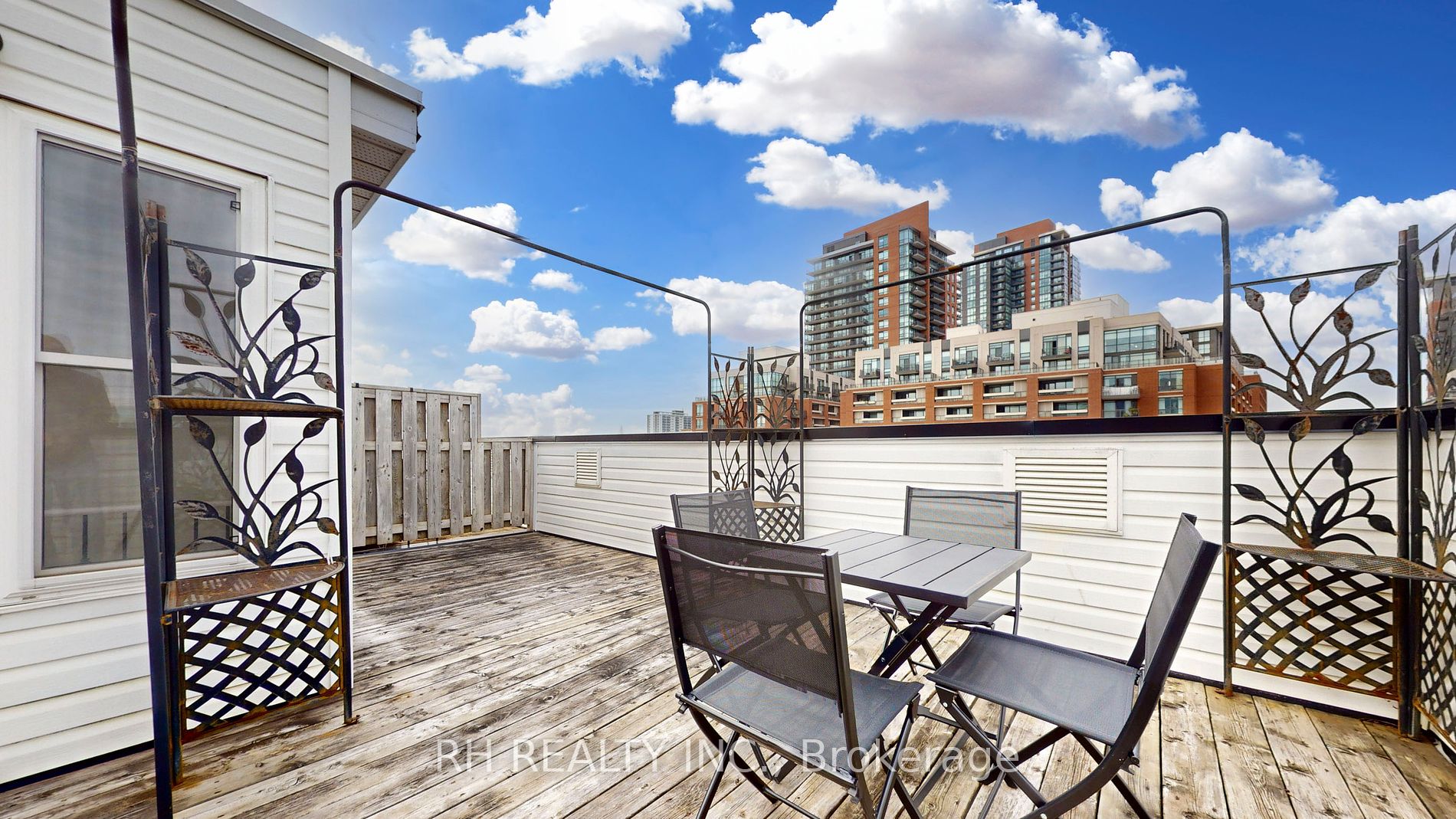 760 Lawrence Ave W, #79