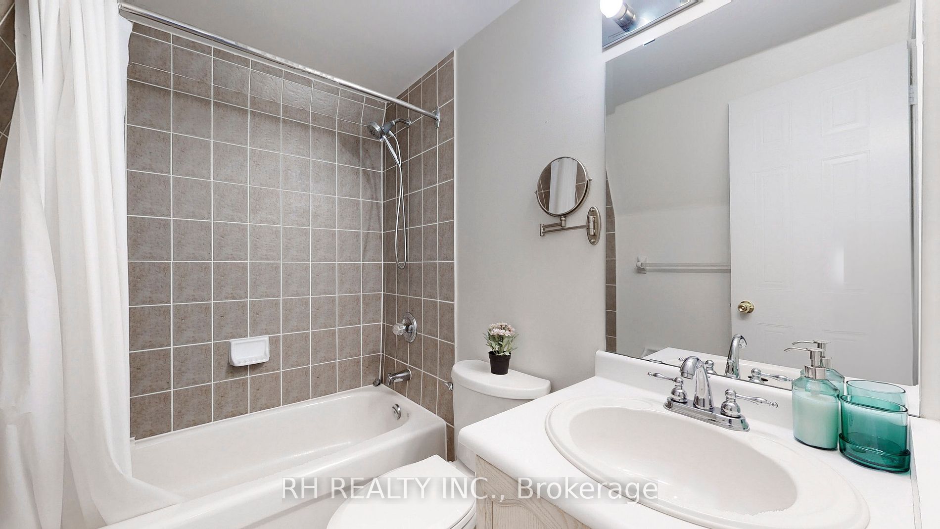 760 Lawrence Ave W, #79