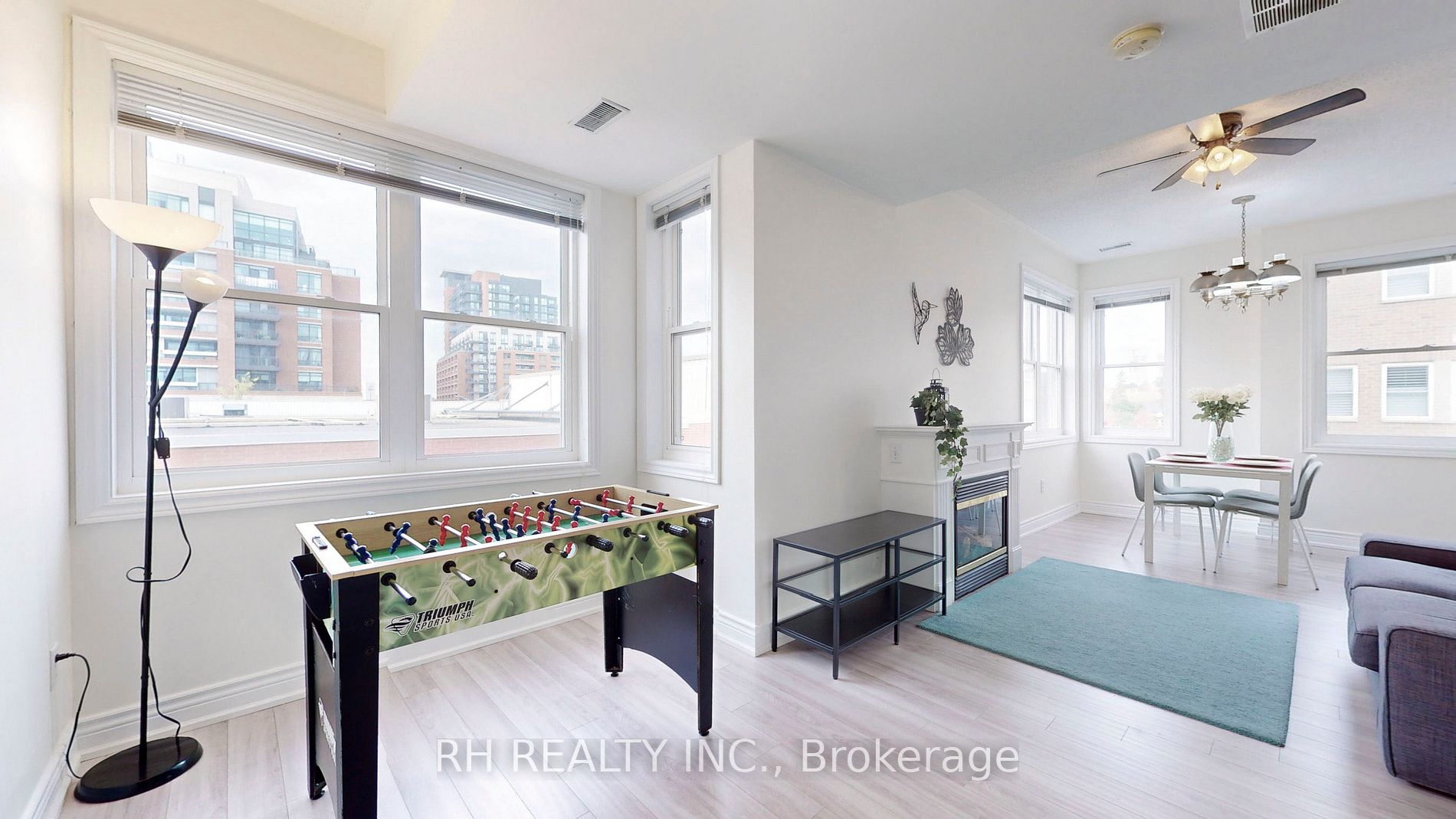 760 Lawrence Ave W, #79