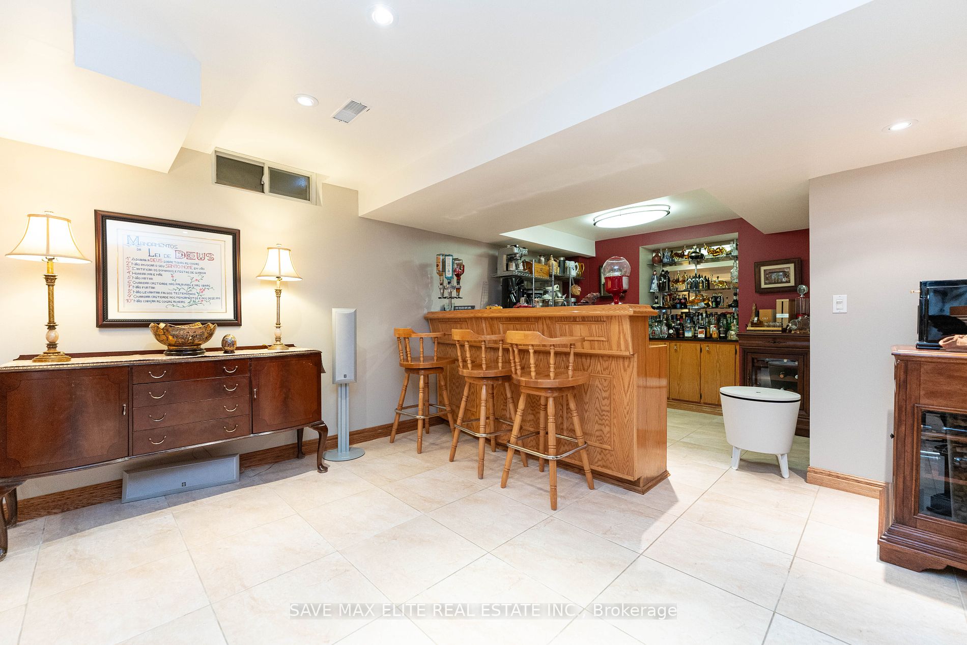 169 Kingsbridge Garden Circ