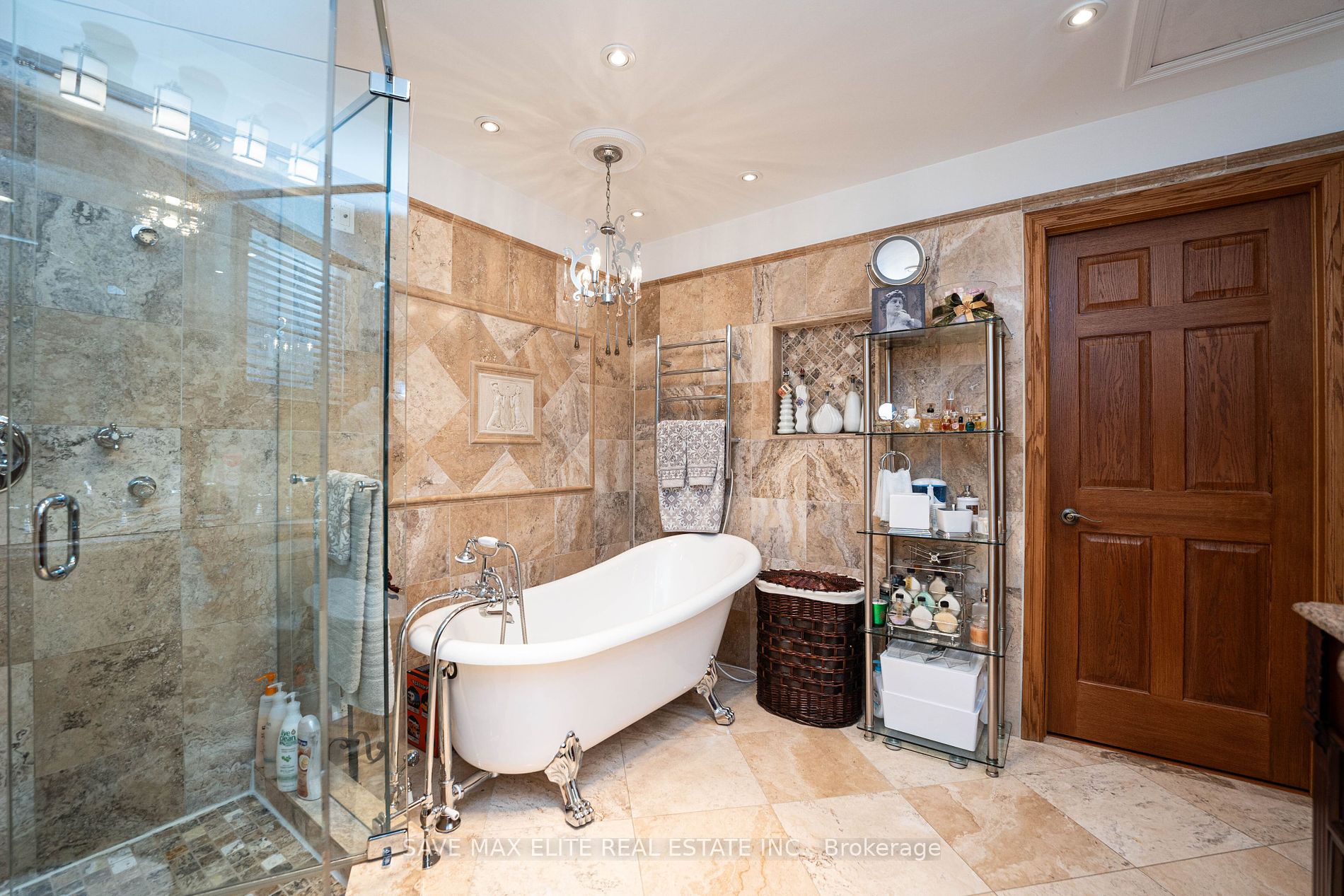 169 Kingsbridge Garden Circ