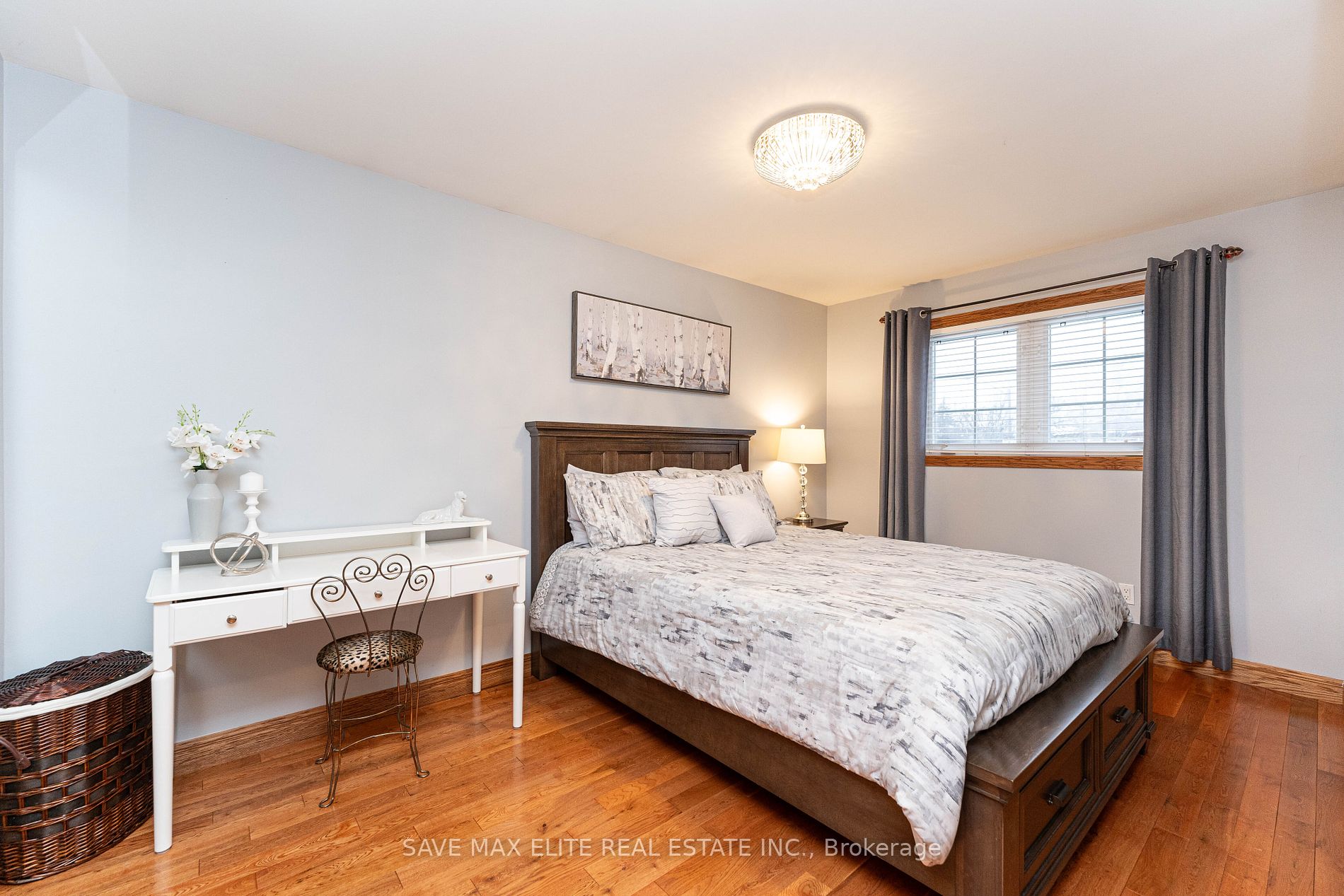169 Kingsbridge Garden Circ