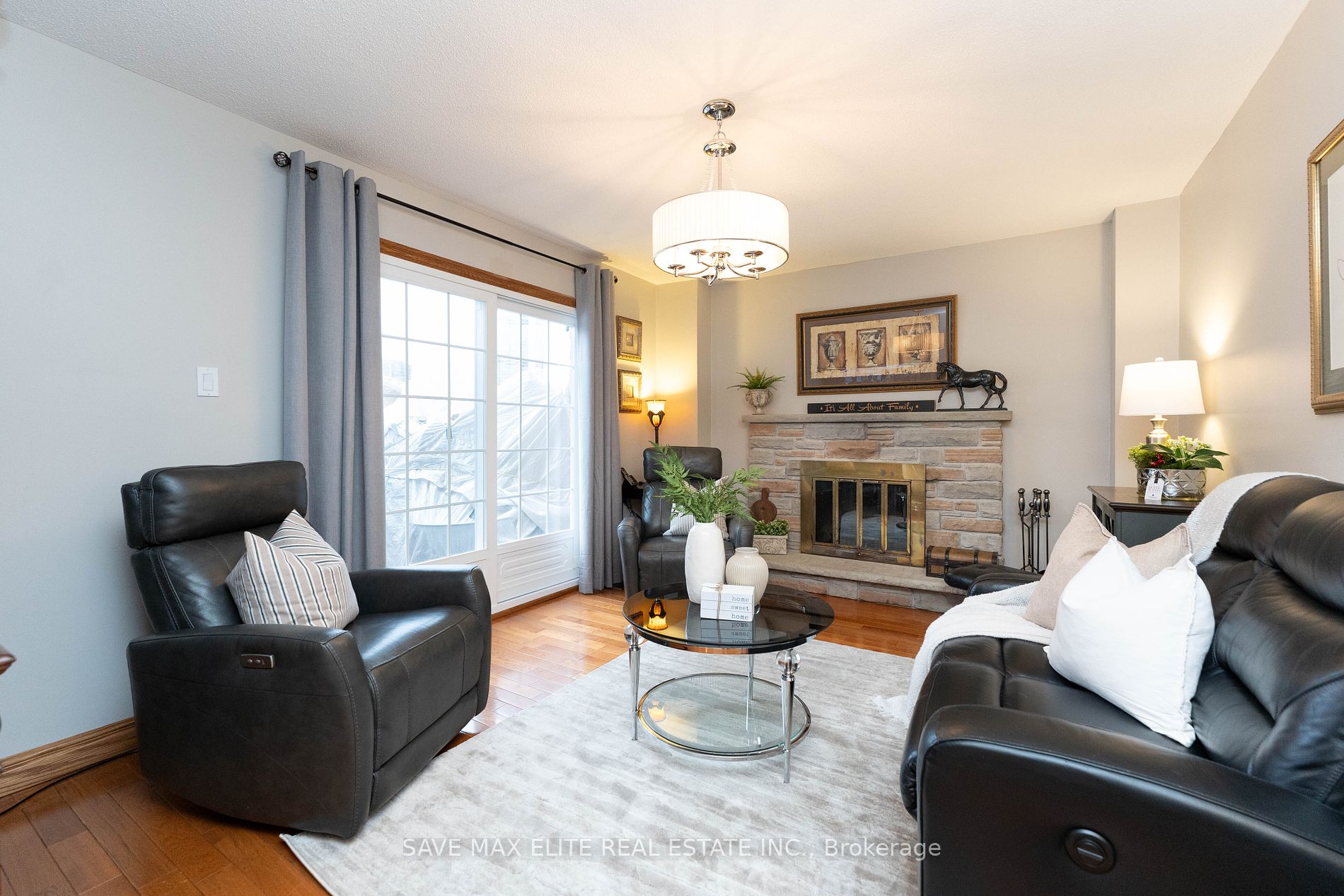 169 Kingsbridge Garden Circ