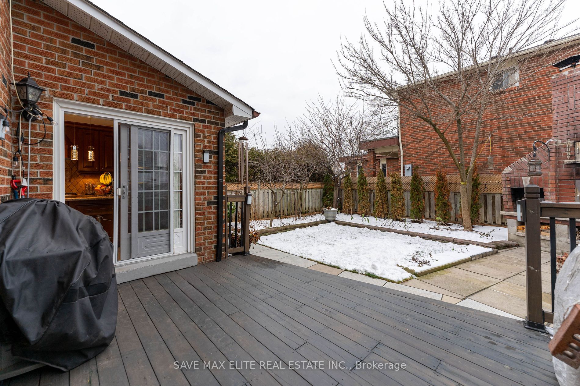 169 Kingsbridge Garden Circ