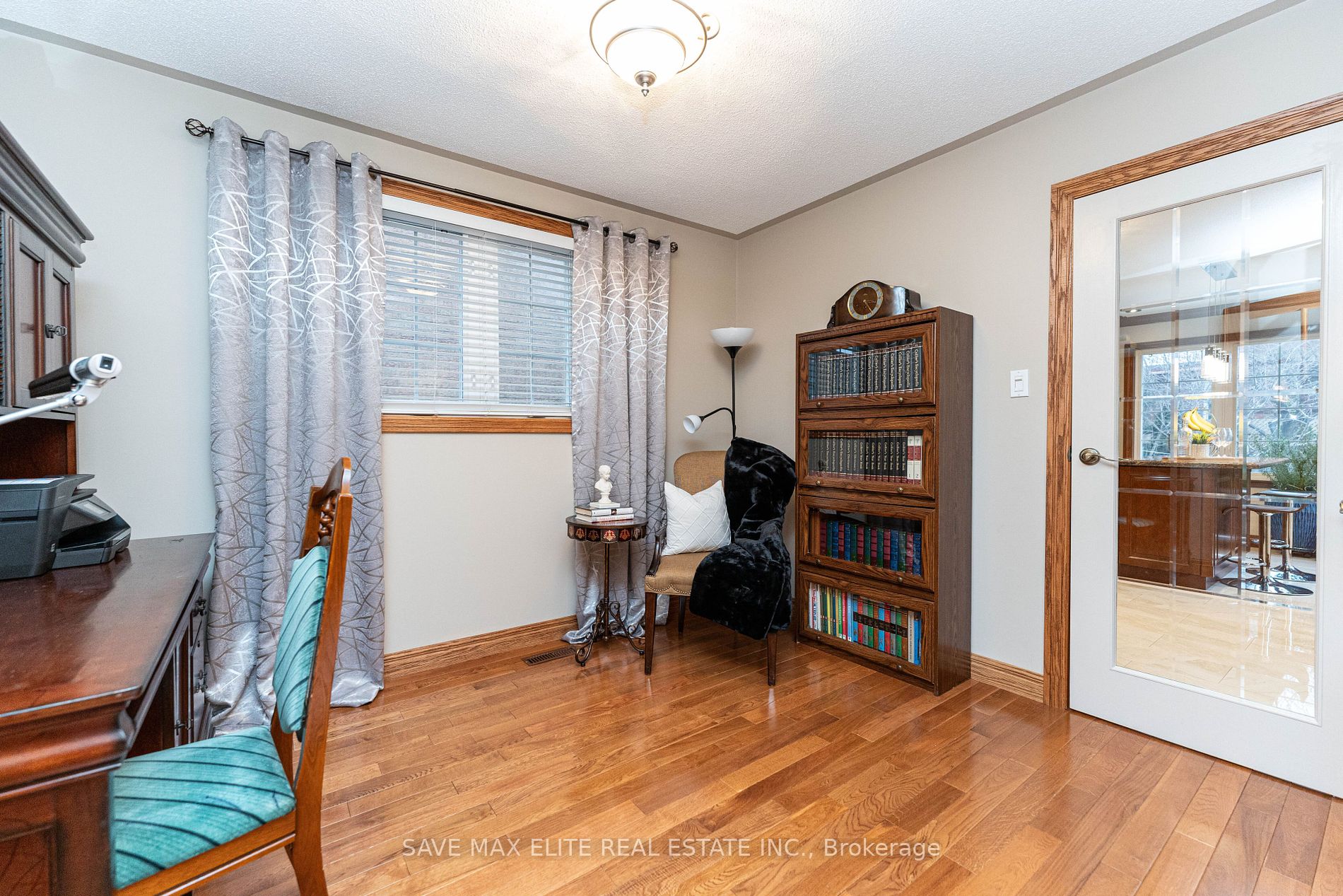 169 Kingsbridge Garden Circ