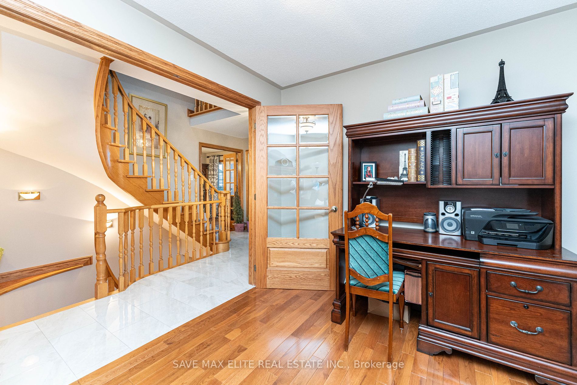 169 Kingsbridge Garden Circ