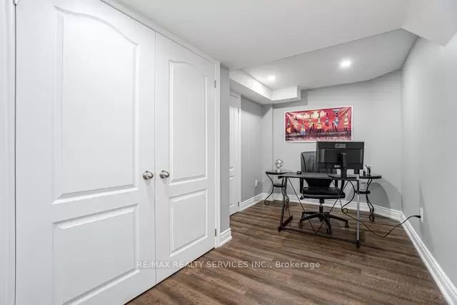 449 Coombs Court S