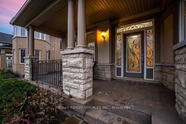 449 Coombs Court S