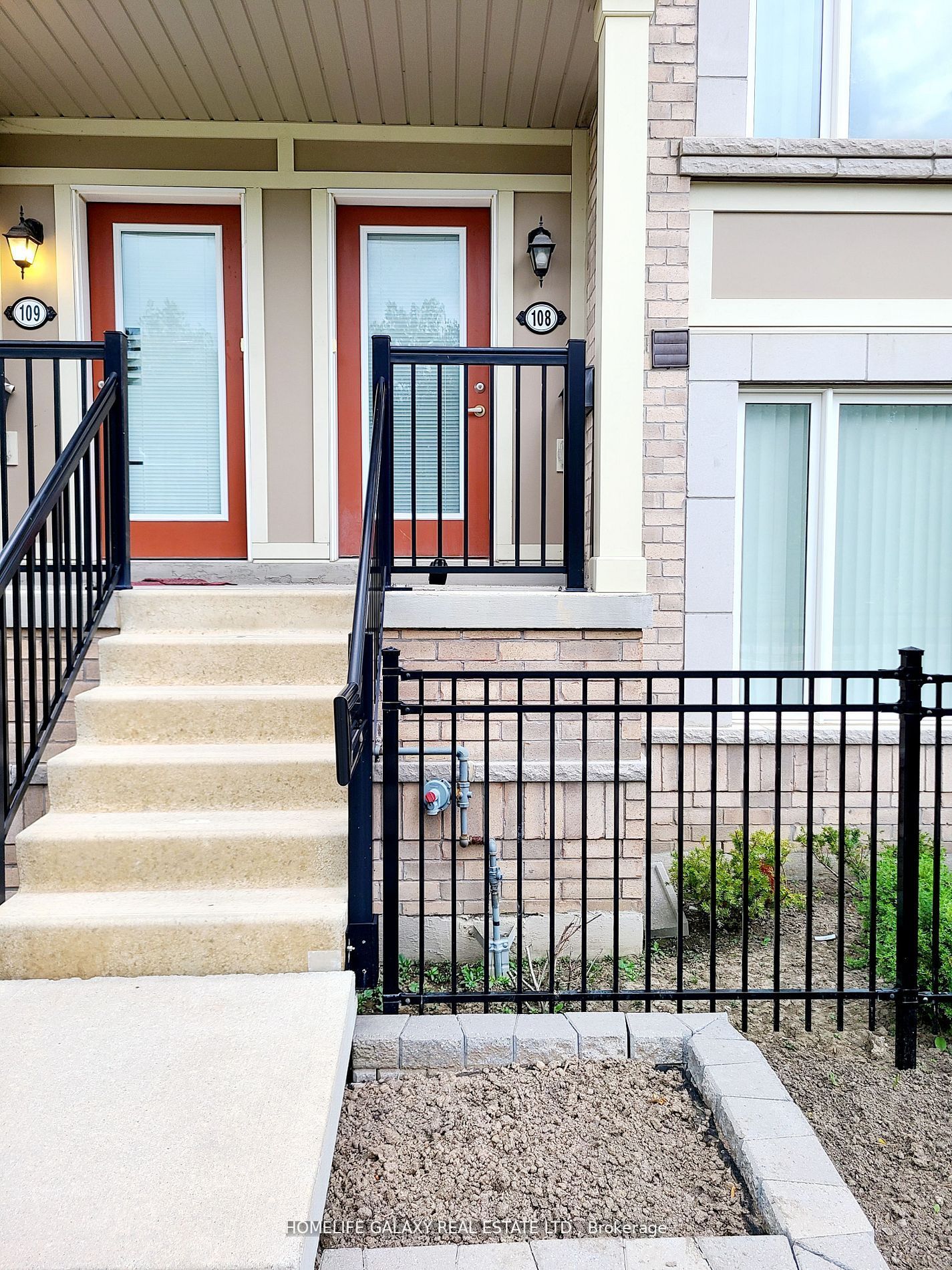 1 Beckenrose Court, #108