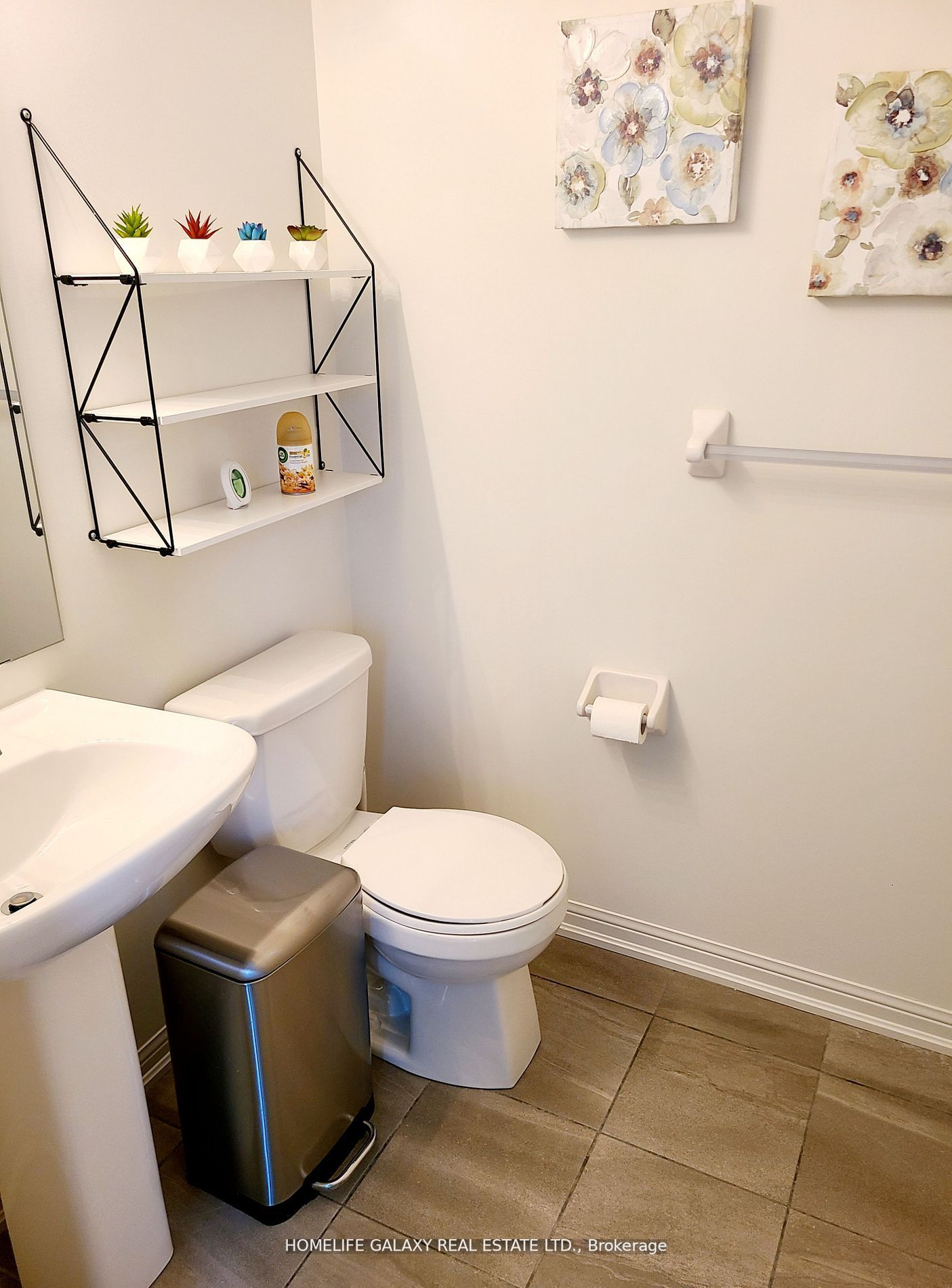 1 Beckenrose Court, #108