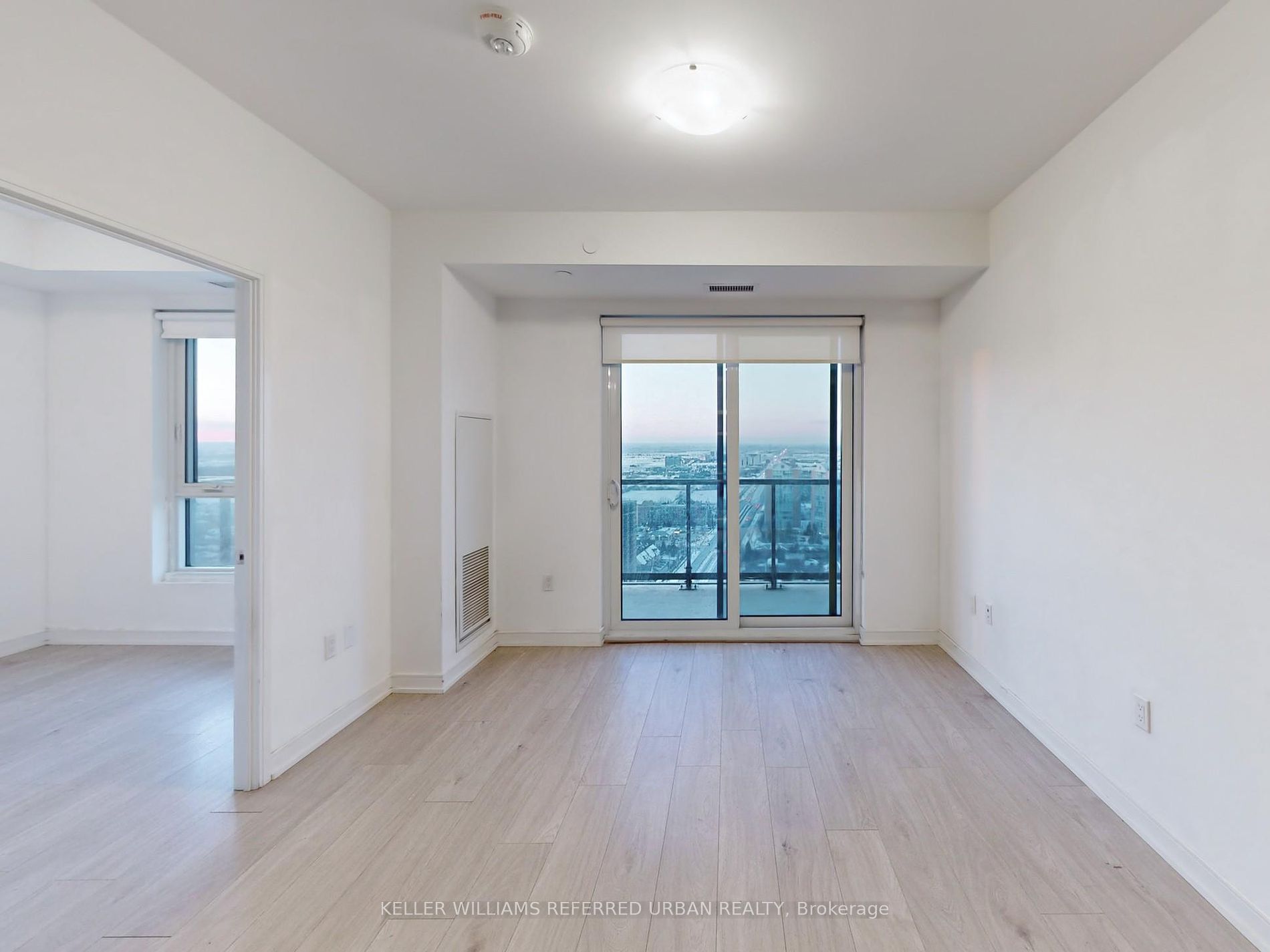 8 Nahani Way #3403