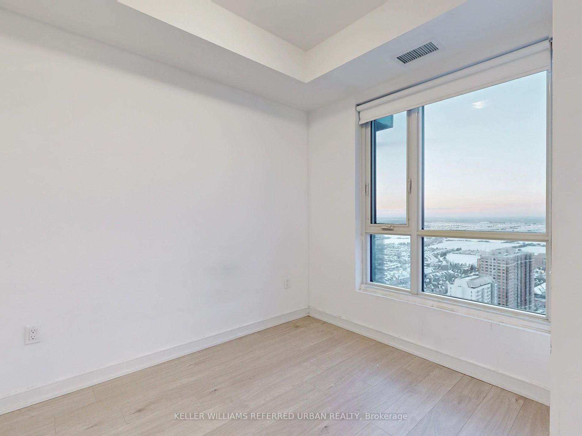 8 Nahani Way #3403