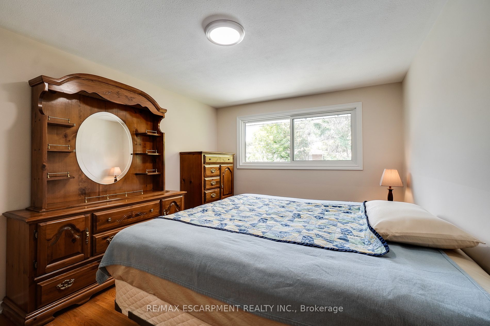 3467 Geneva Pl