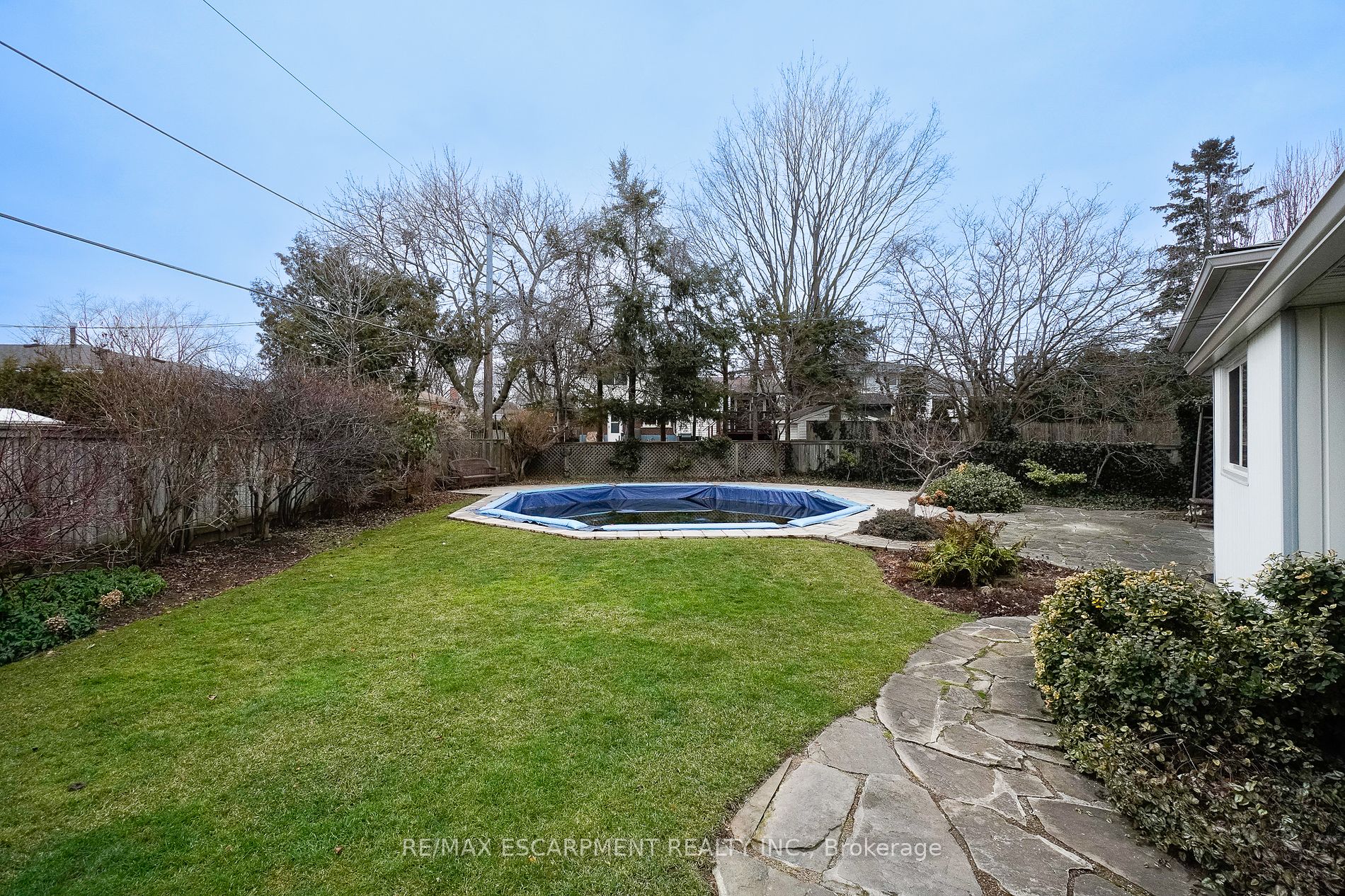 3467 Geneva Pl