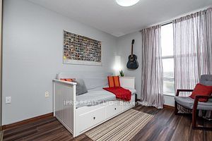 17 Knightsbridge Rd, #1910