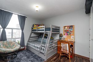 17 Knightsbridge Rd, #1910