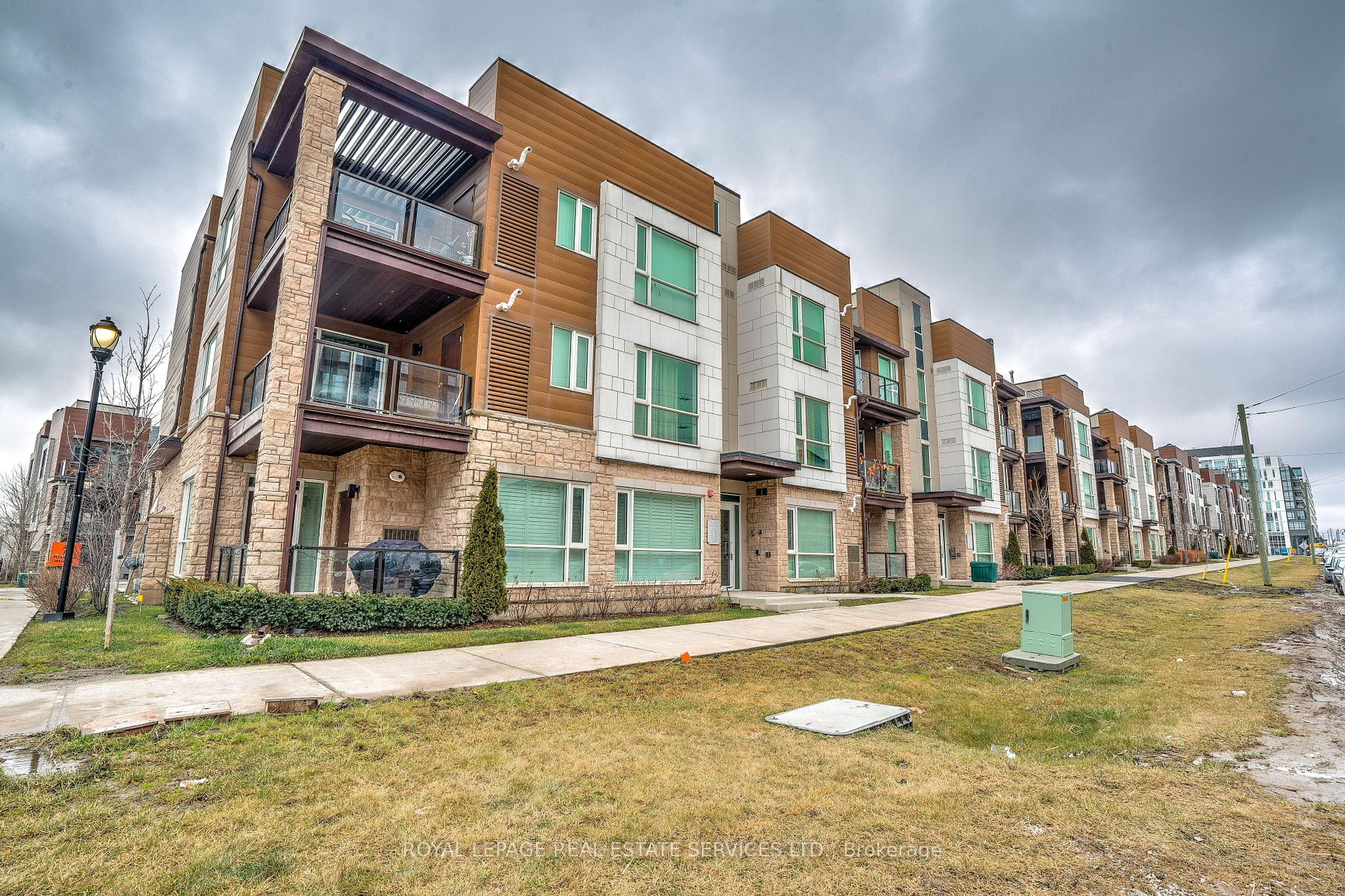 2370 Khalsa Gate, #312
