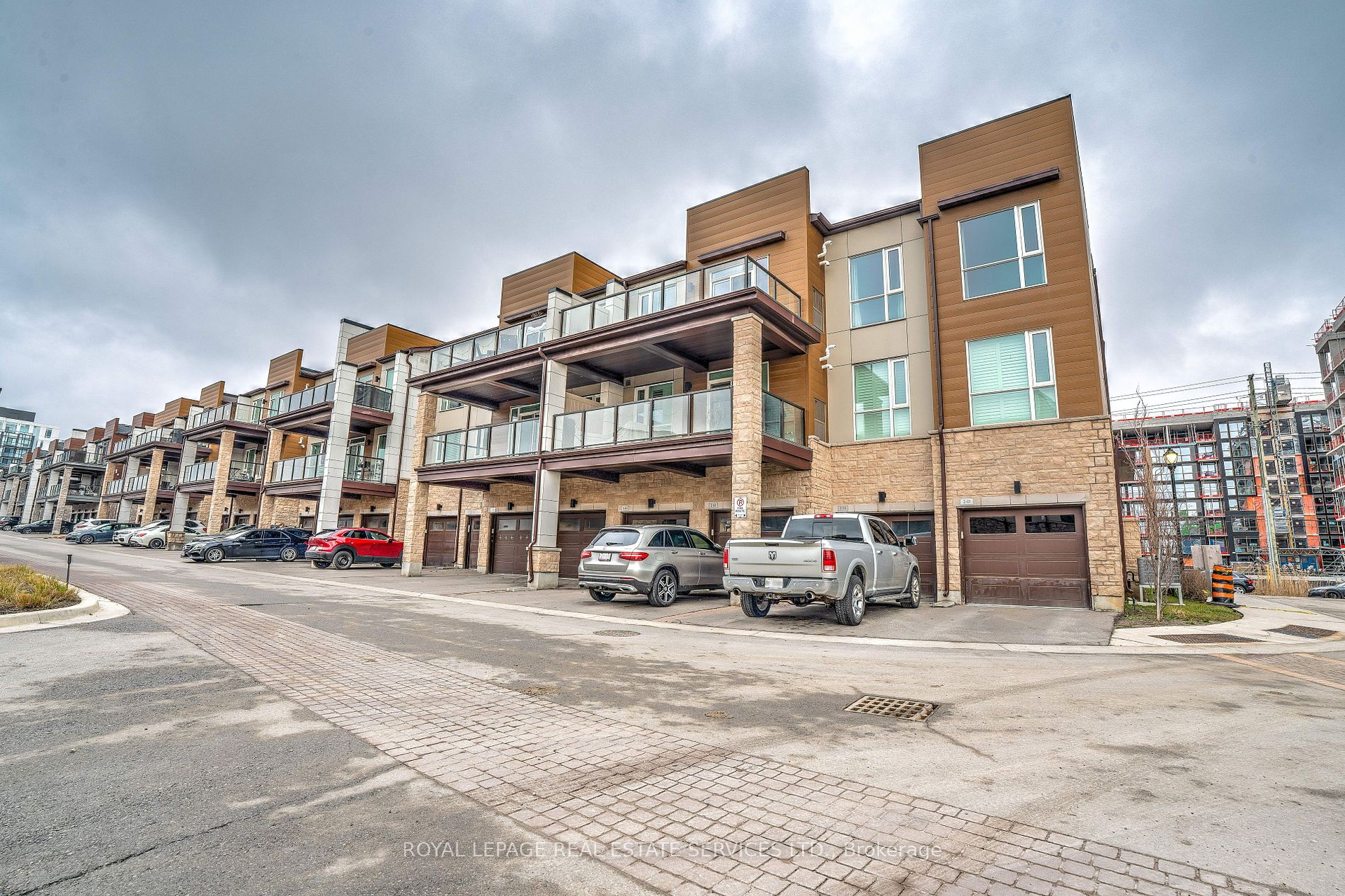 2370 Khalsa Gate, #312