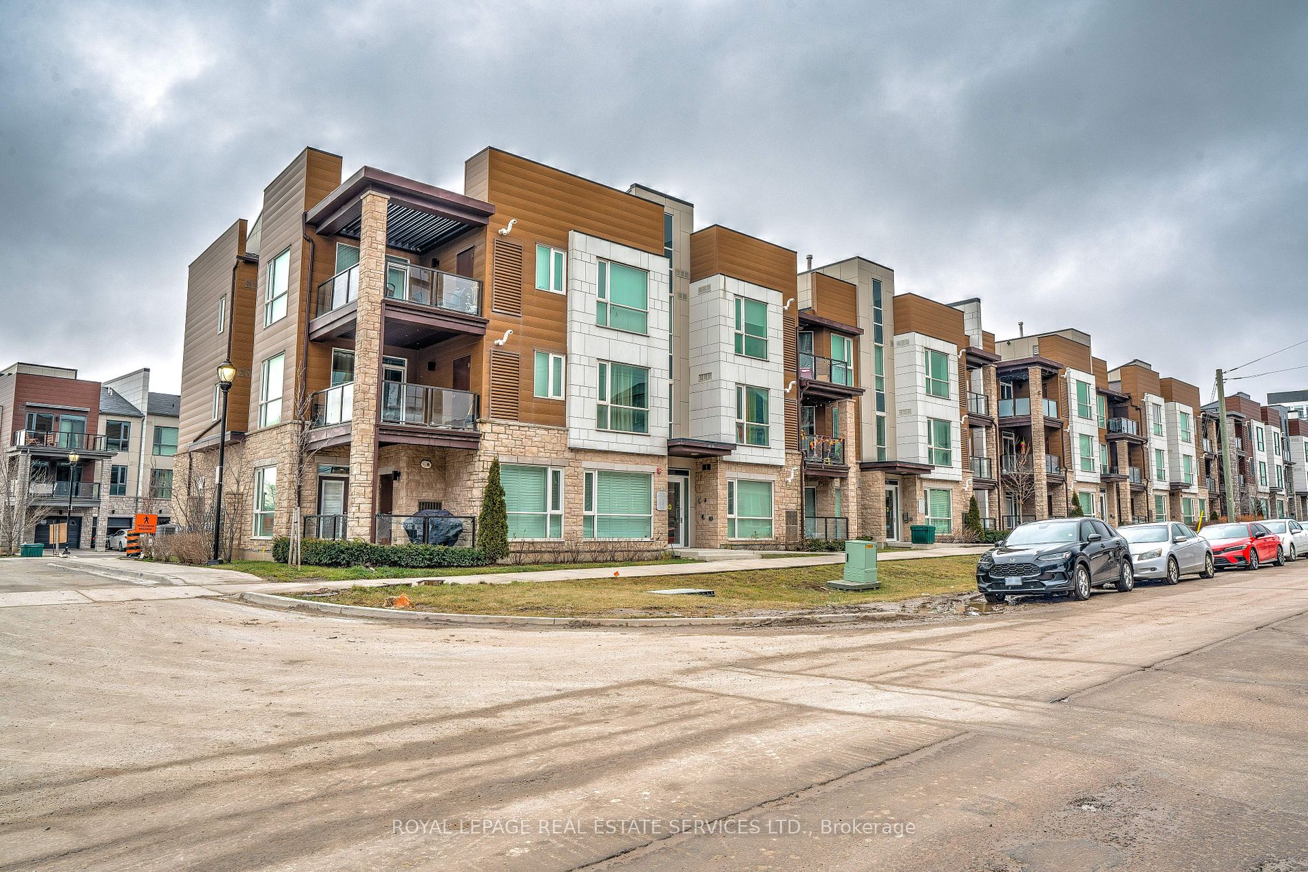 2370 Khalsa Gate, #312