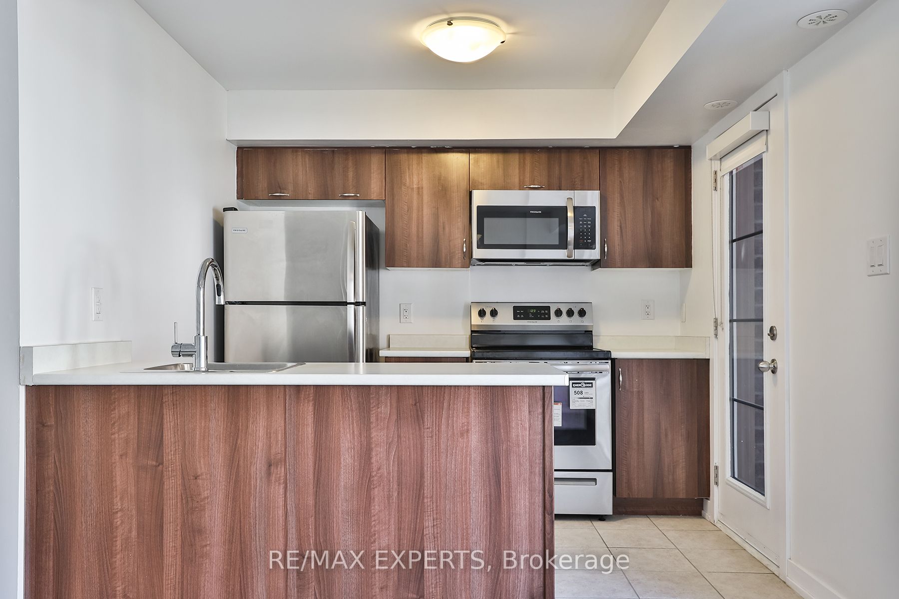 60 Parrotta Drive, #275