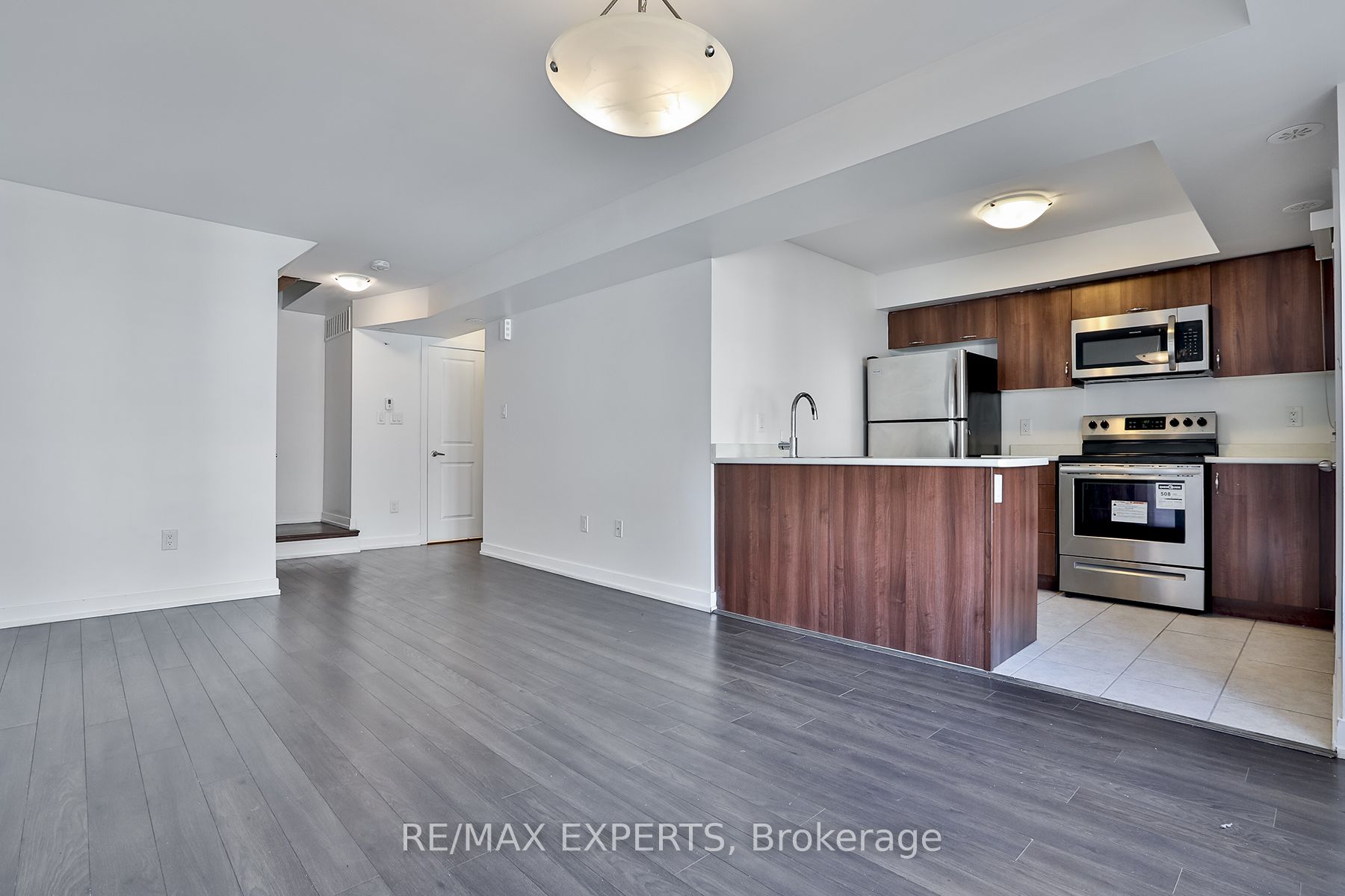 60 Parrotta Drive, #275