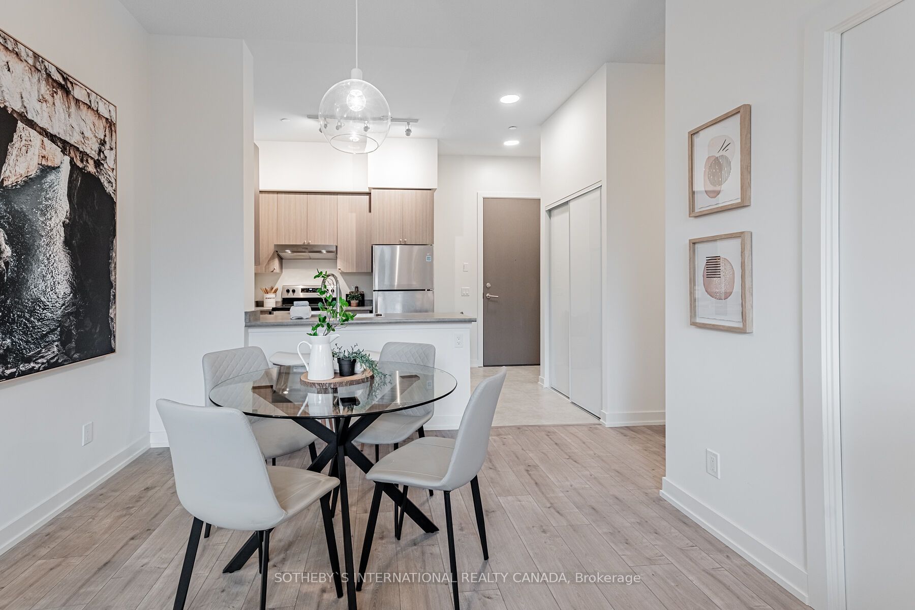 10 Wilby Cres, #106