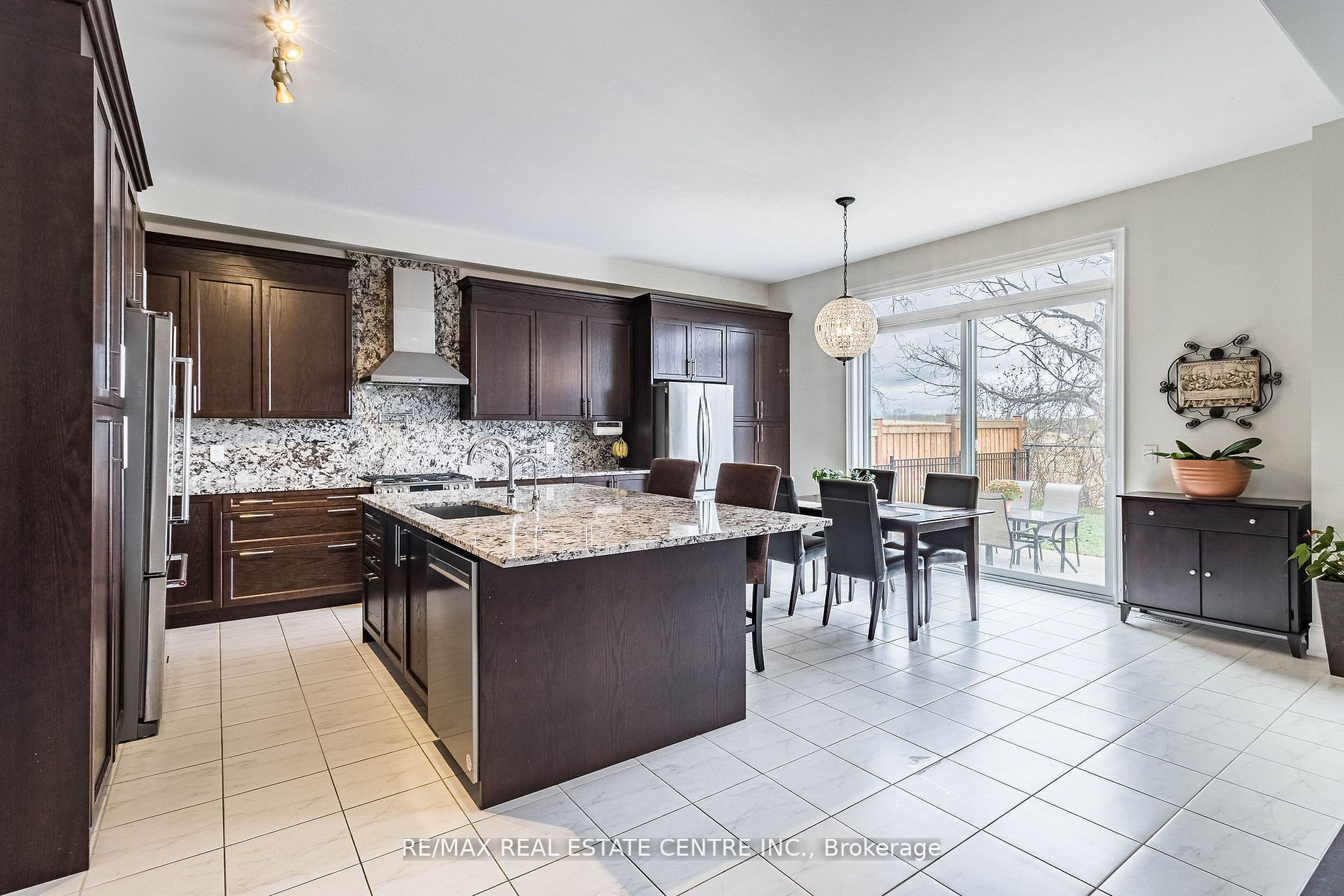 35 Arthur Griffin Cres