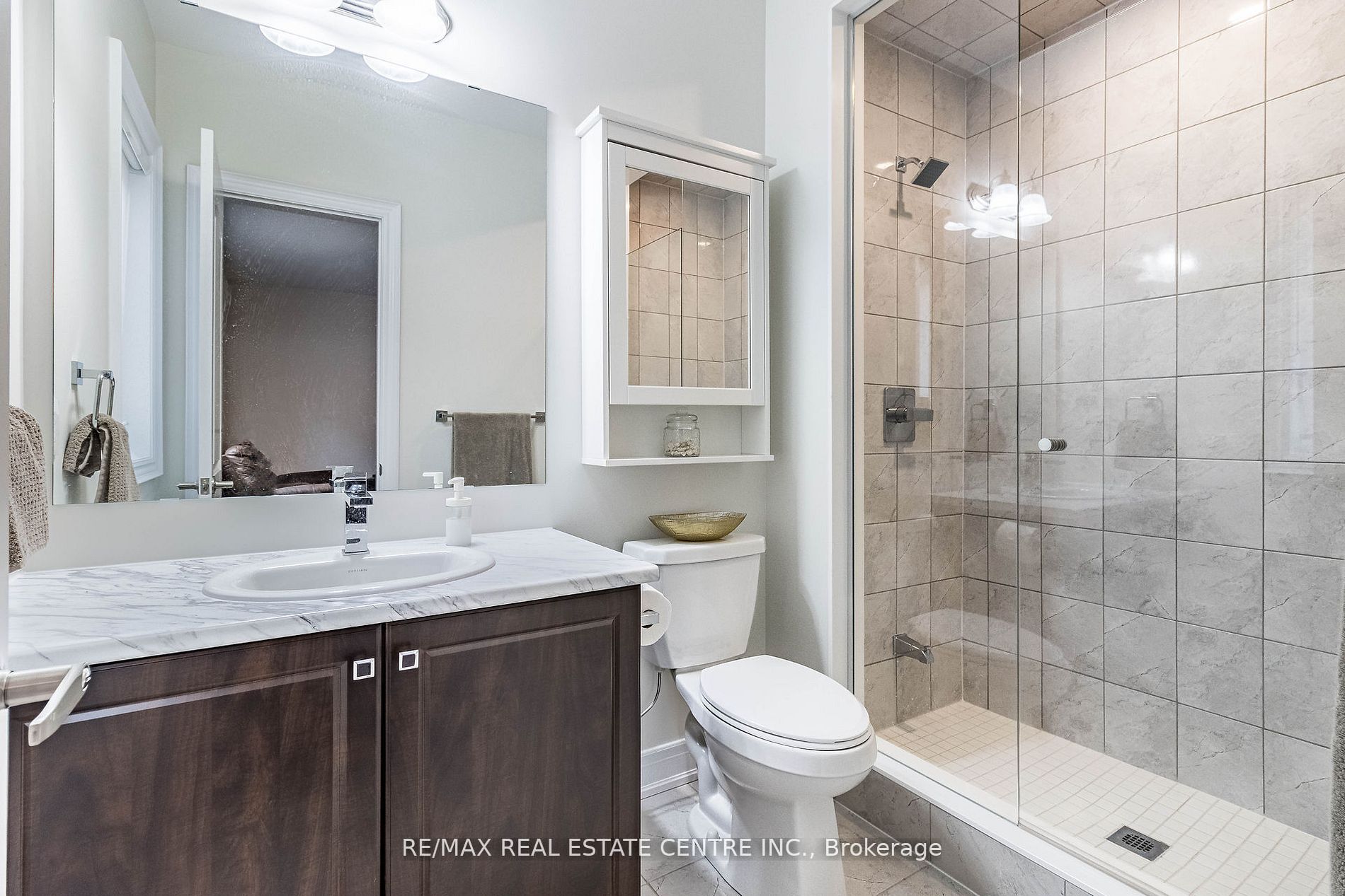 35 Arthur Griffin Cres