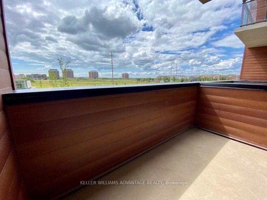 128 Grovewood Common, #214