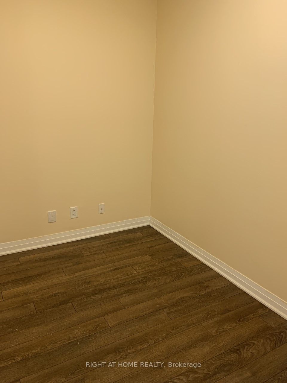1105 Leger Way E, #527