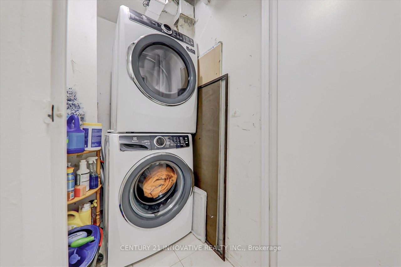 10 Markbrook Lane, #1004