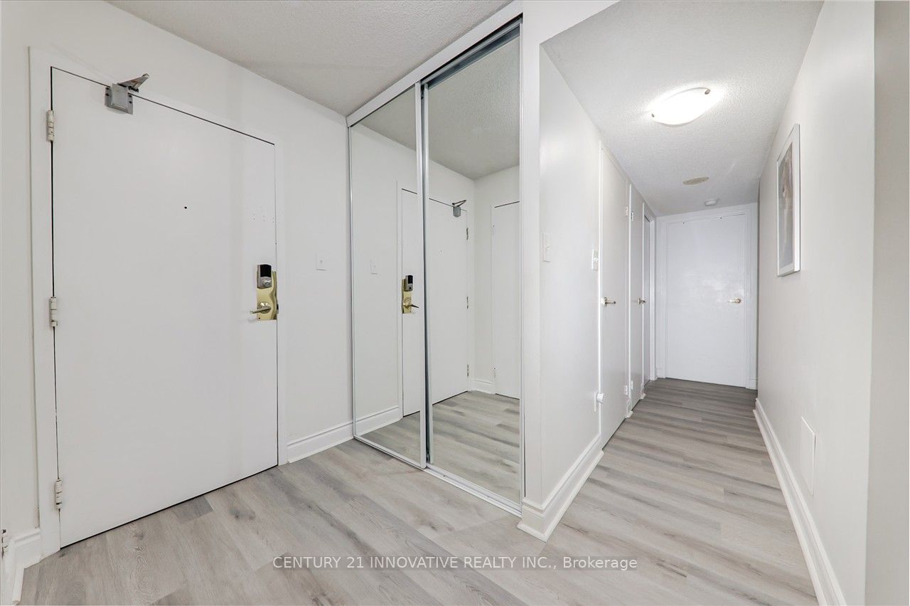 10 Markbrook Lane, #1004