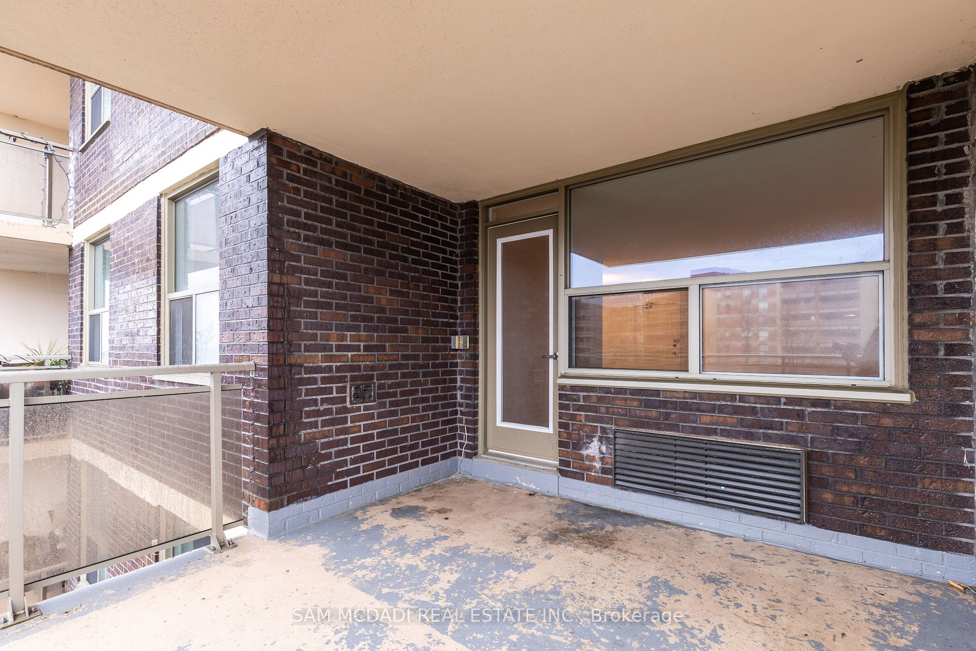 966 Inverhouse Drive #712