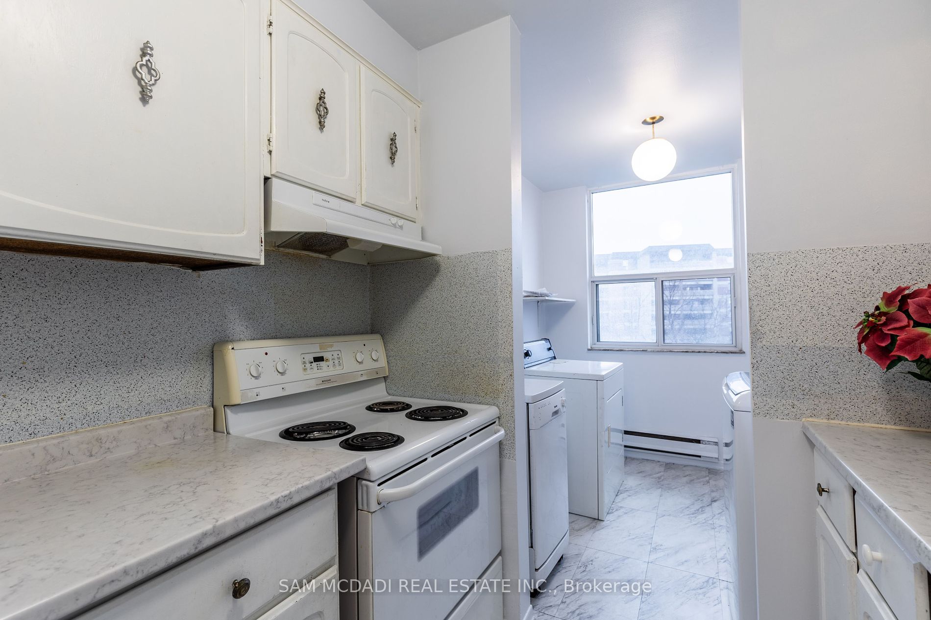 966 Inverhouse Drive #712
