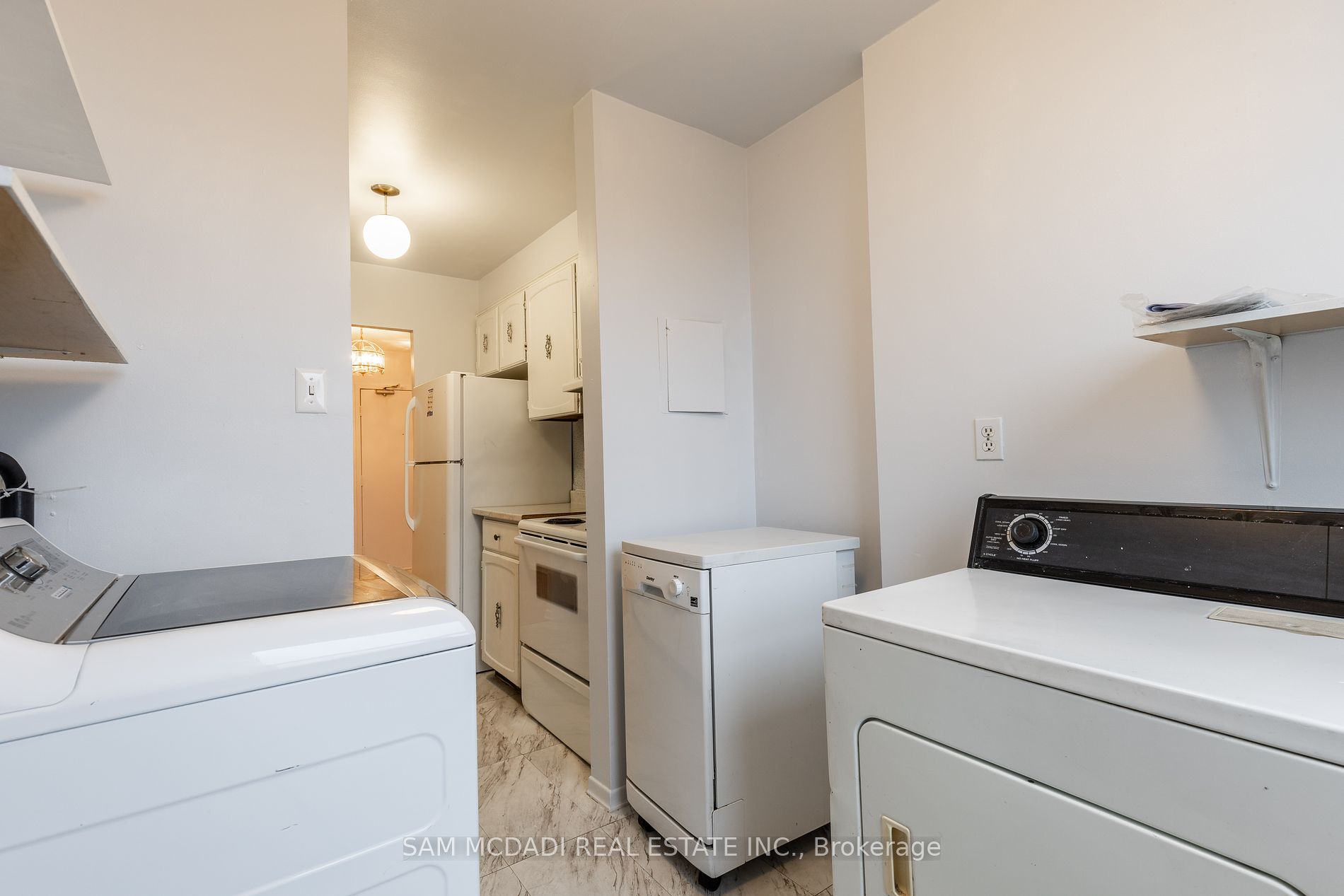 966 Inverhouse Drive #712