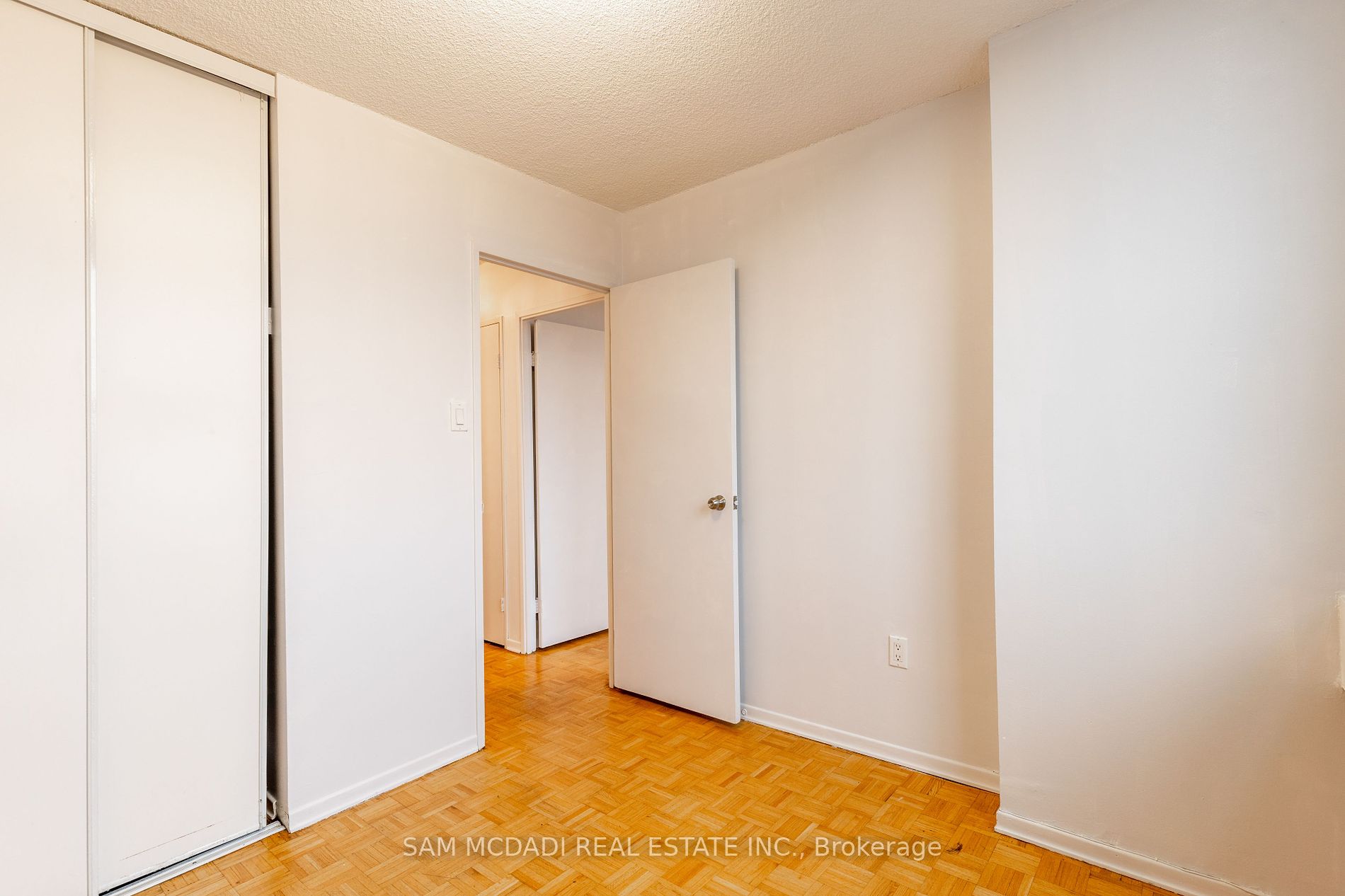 966 Inverhouse Drive #712