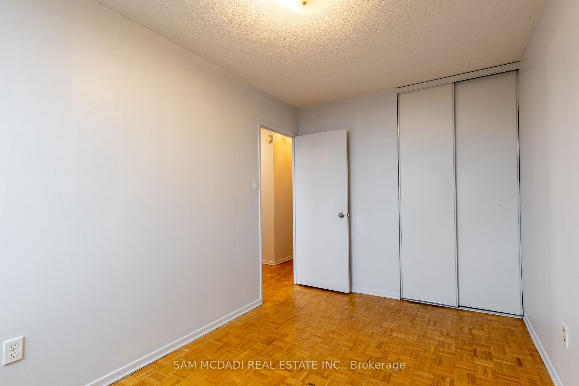 966 Inverhouse Drive #712