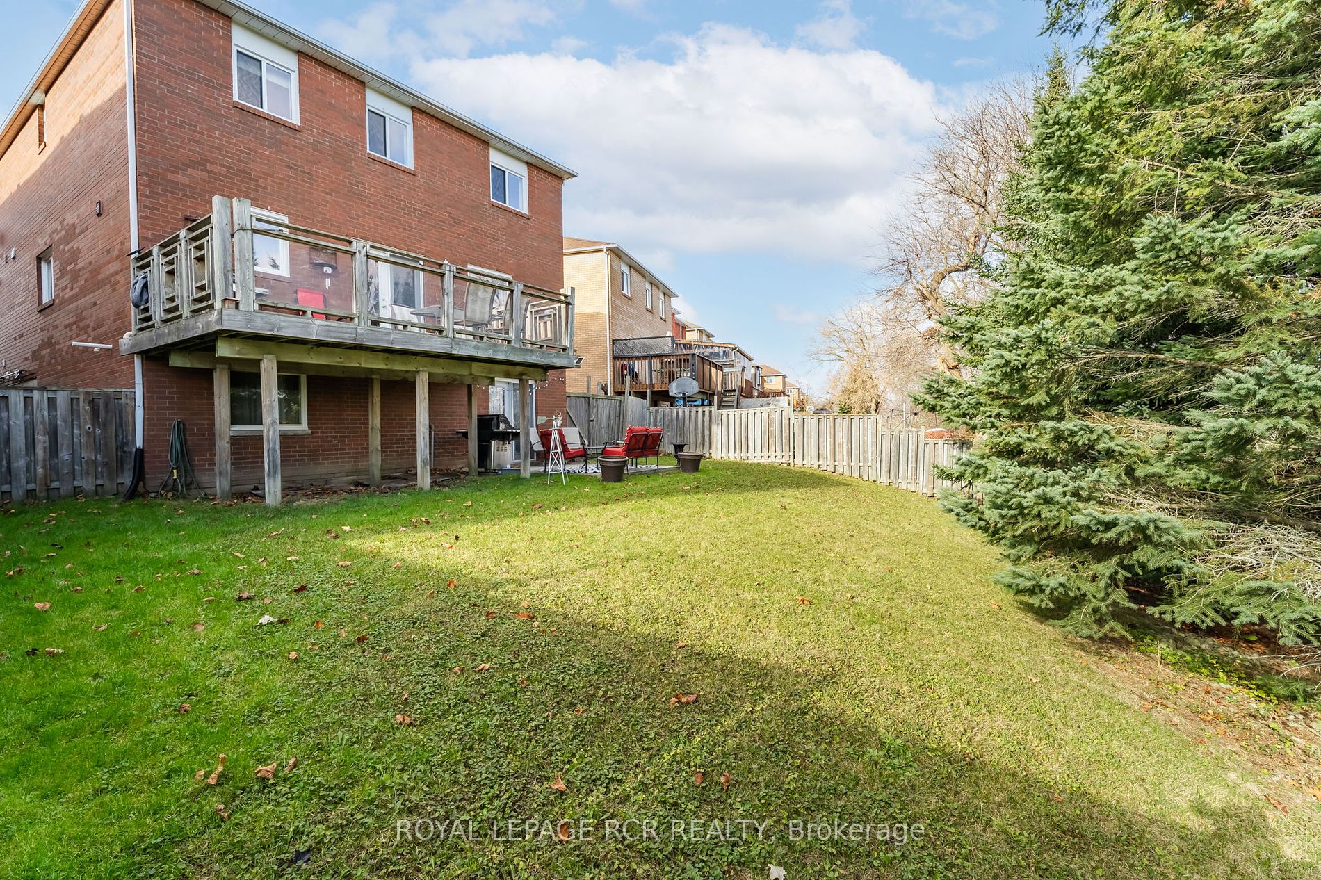 234 Howard Crescent
