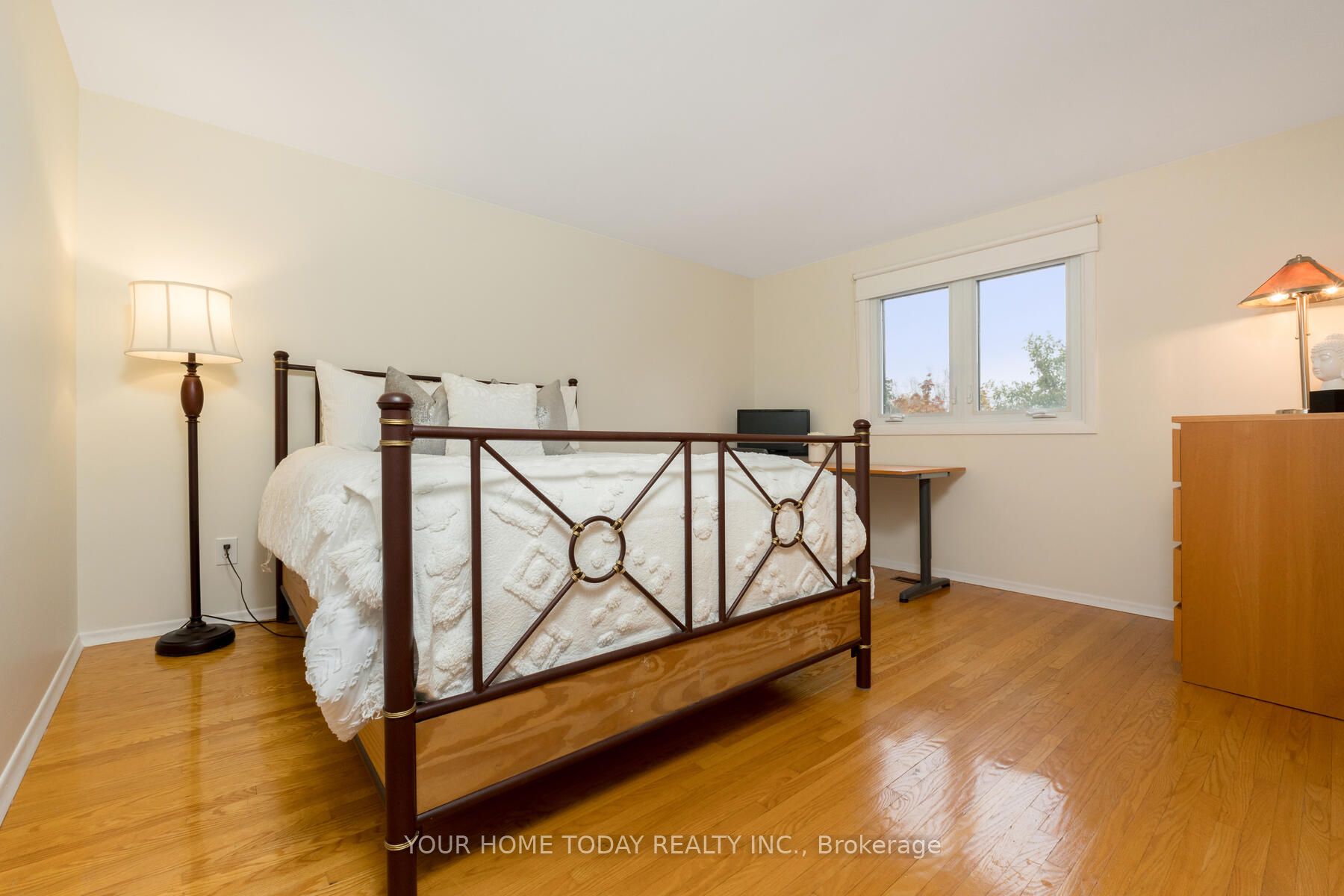 3 Regan Cres