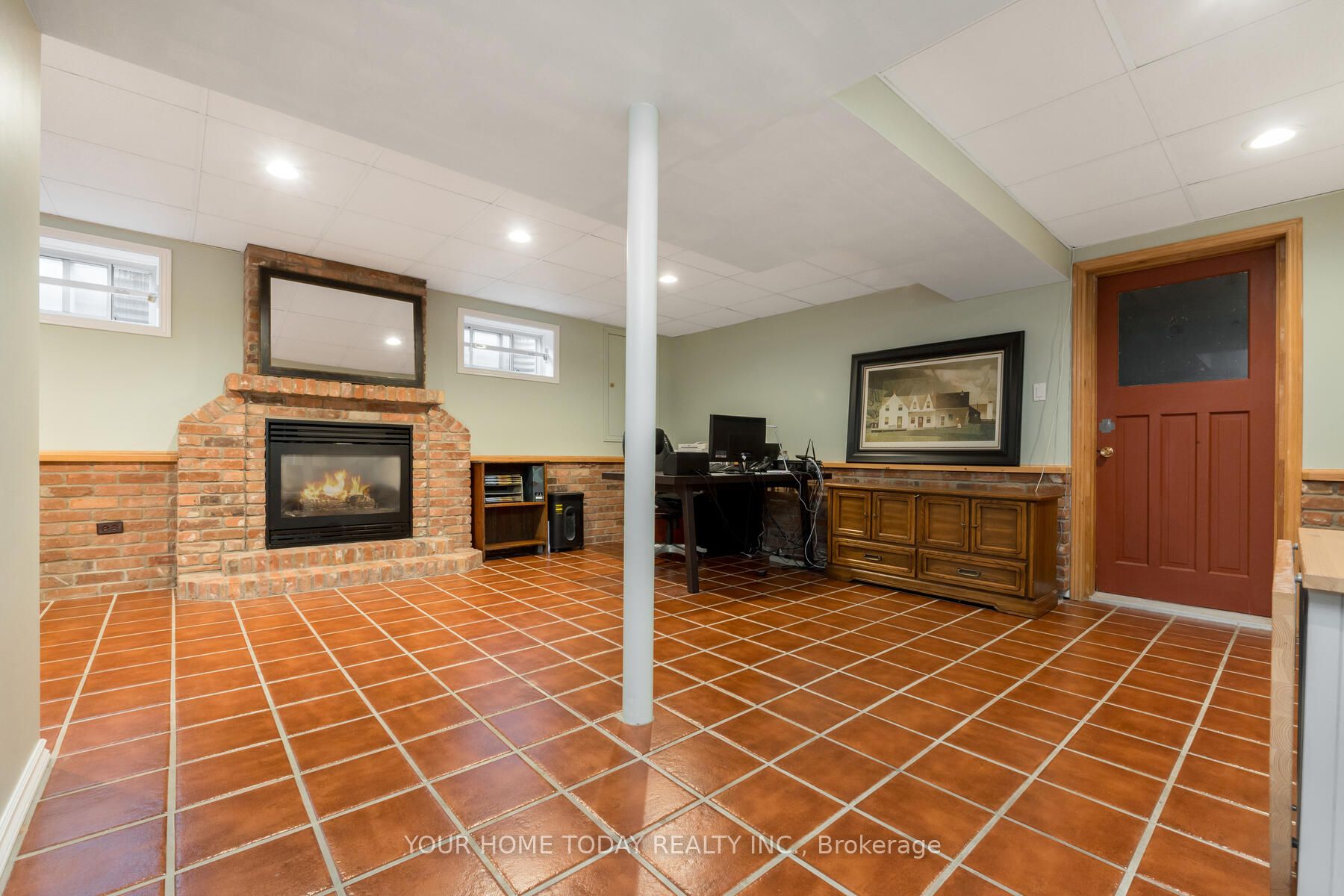 3 Regan Cres