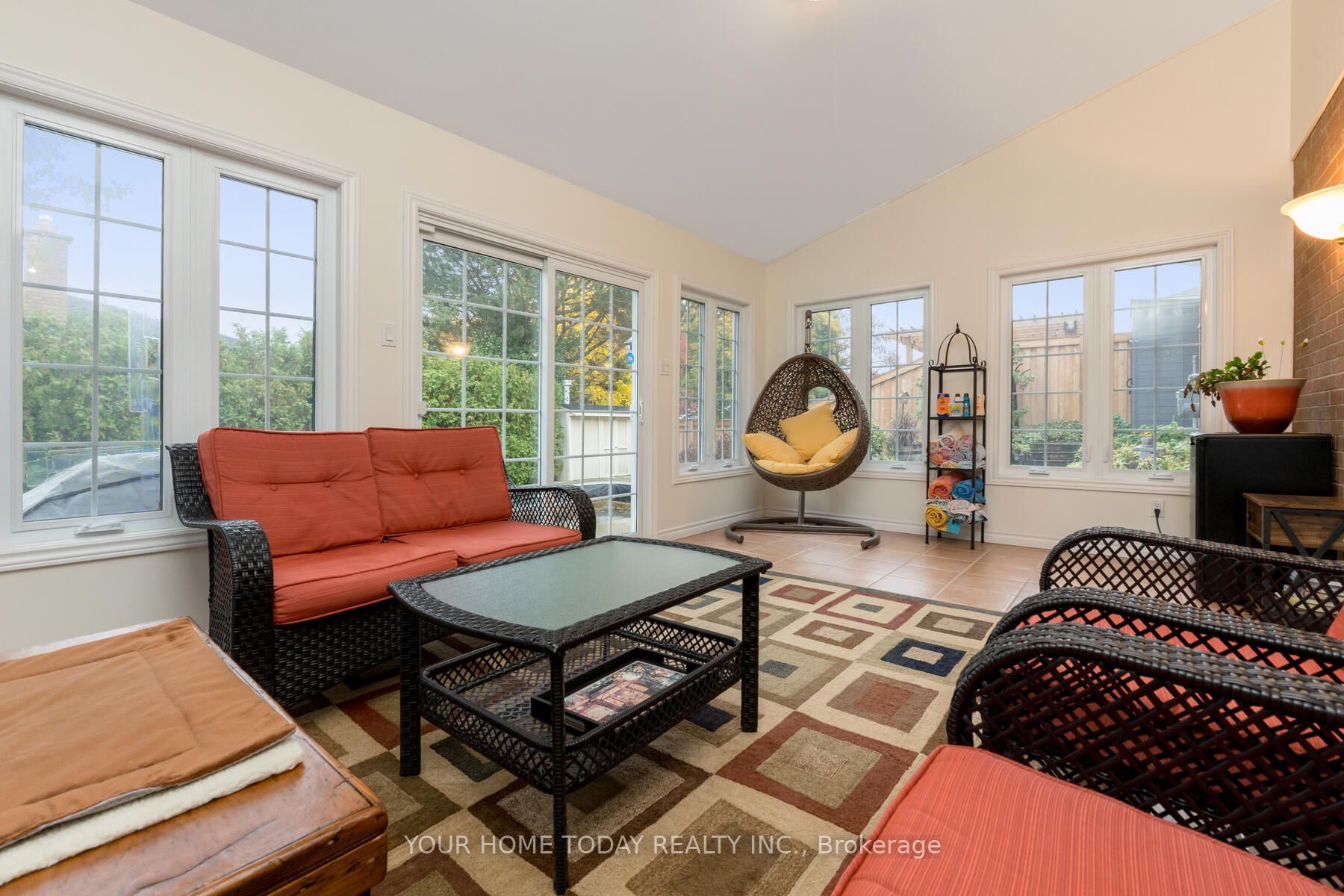 3 Regan Cres