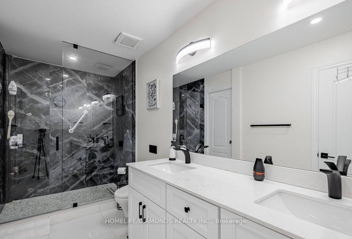 208 Glen Oak Dr