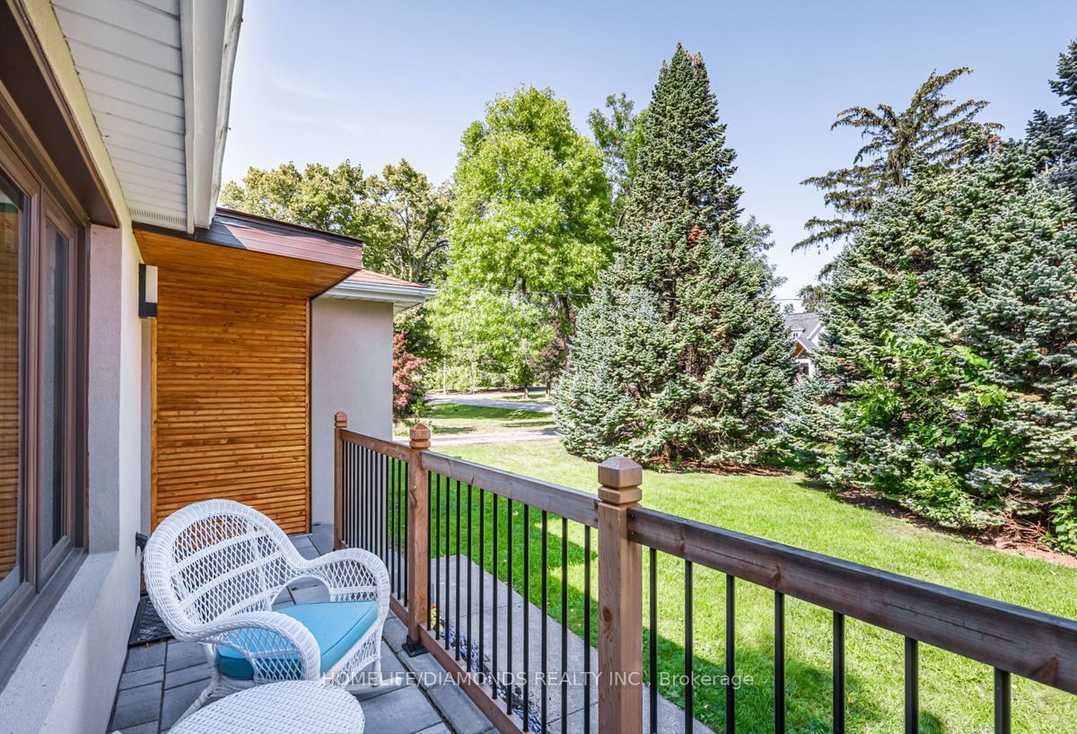 208 Glen Oak Dr