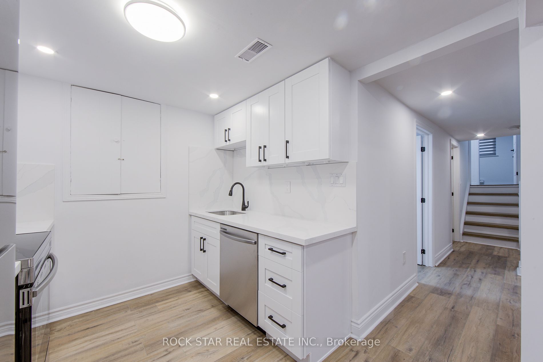 70 Wilton Dr