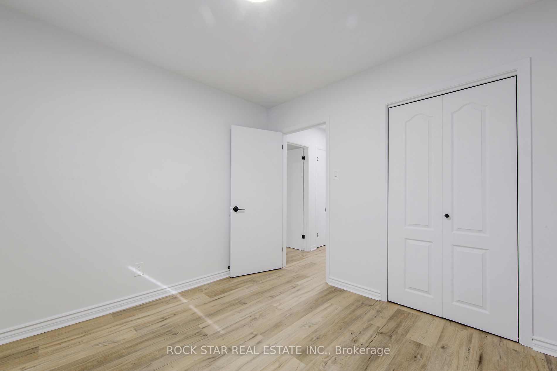 70 Wilton Dr
