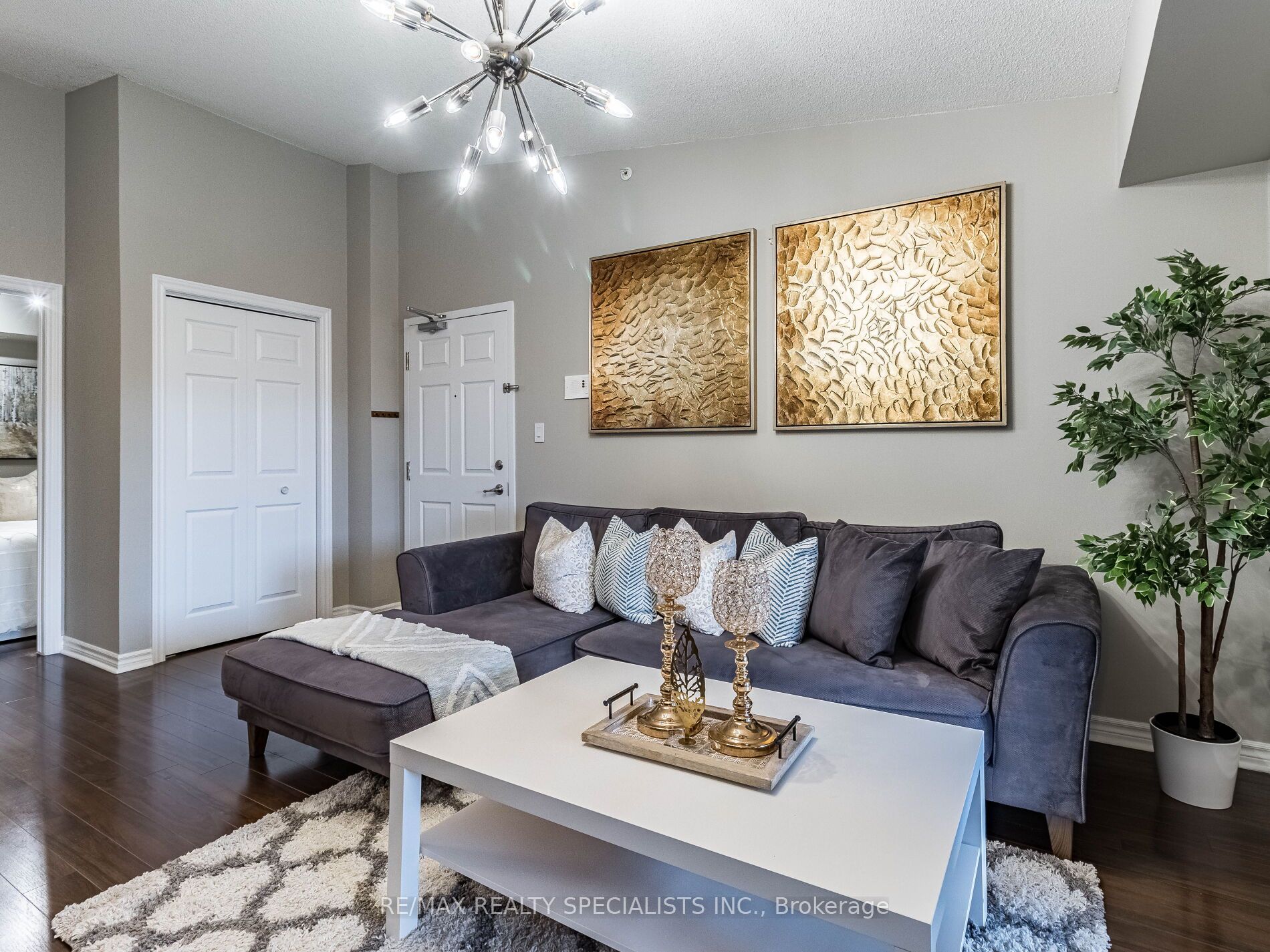 1380 Main Street E, #408
