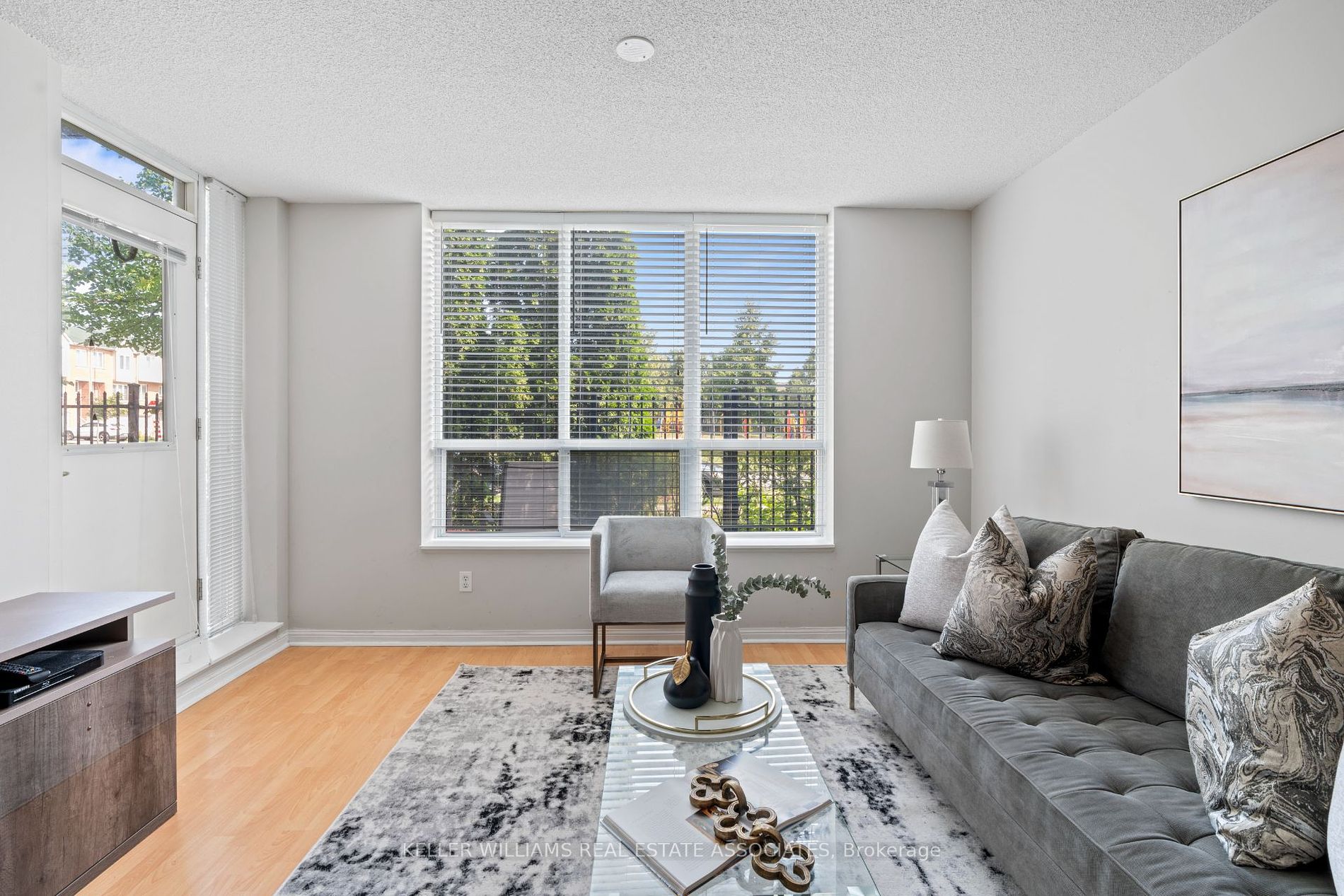 1150 Parkwest Pl, #107